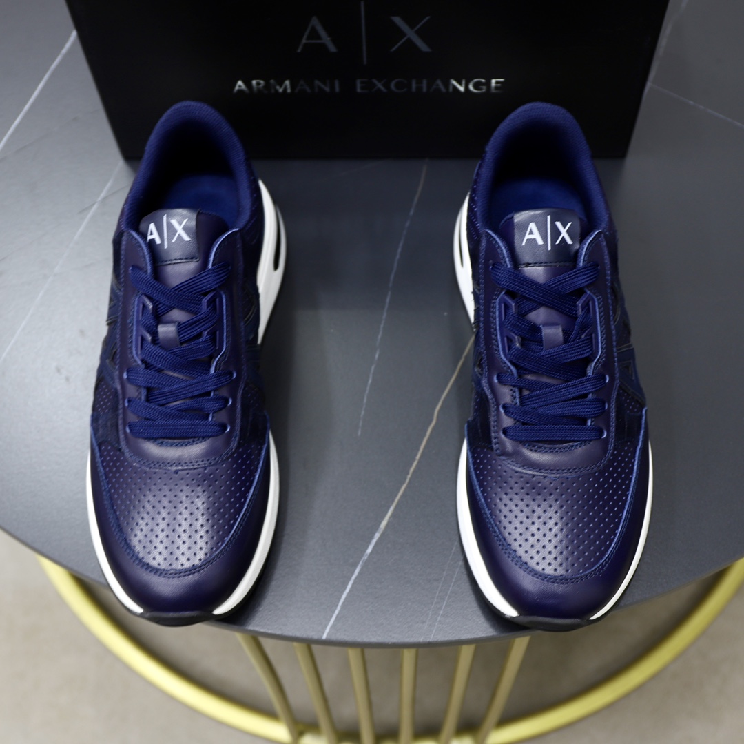 P: Marca: Armani ARM NI código estándar: 39-44 (38, 45 personalizado) Grado: el mismo sitio web ofic