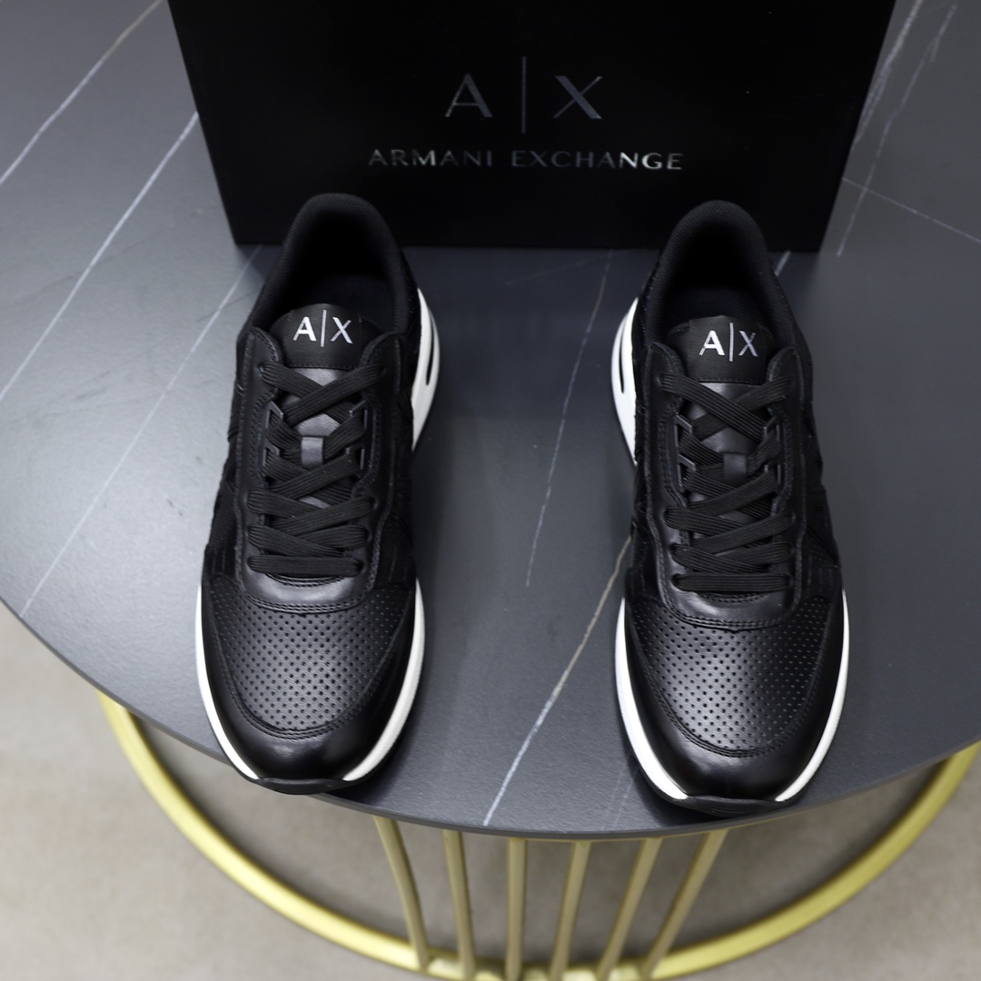P: Marca: Armani ARM NI código estándar: 39-44 (38, 45 personalizado) Grado: el mismo sitio web ofic