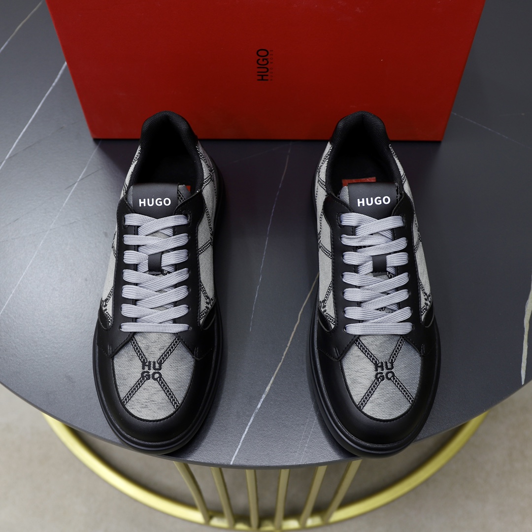 NO:273434,Hugo HUGO is the latest launch, imported original cowhide splicing, high-end original pattern. High-end 1:1 mold customization, original foaming, wear-resistant and soft large bottom, lighter and non-slip. Fashion is trendy and versatile. Exudes a fashionable and casual atmosphere, and fashion is right under your feet. Number of 38-45, cowhide19860909雨果HUGO 最新上市、进口原版牛皮拼接、高级原版图案.高端1:1开模定制,原版发泡耐磨柔软大底,更轻便,防滑.时尚主打潮流,百搭爆款.散发时尚休闲气息,时尚就在脚下.码数38-45,,cowhide,Men's shoes