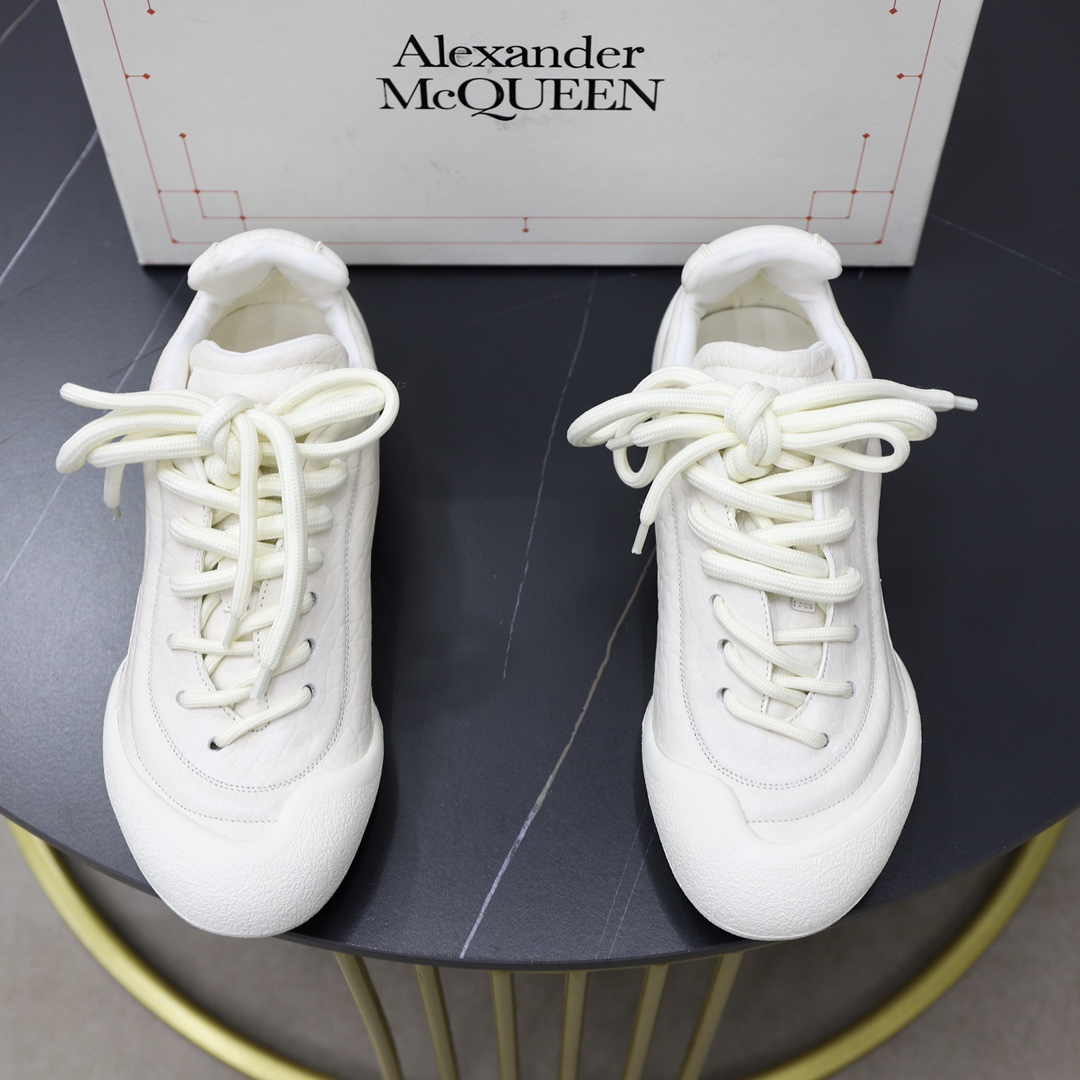 Alexander McQueen Chaussures De Sport Blanc Unisexe Femmes Hommes Cuir de vache Pu Le TPU Vintage Haut bas