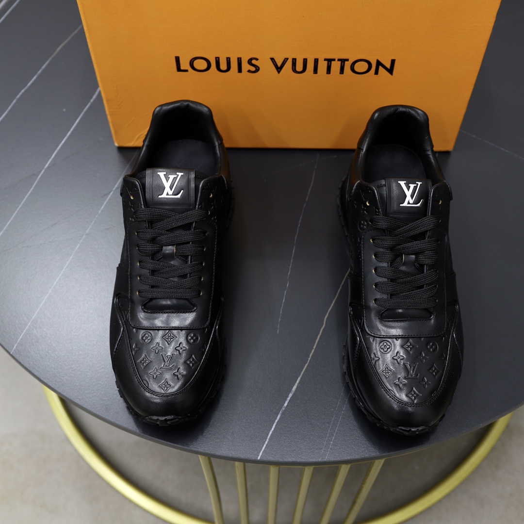 NO:275956,Top original list Brand [LOUIS VUITTON] LV. Louis Vuitton Material Original factory cowhide embossed 11 original board sole cowhide inner style type casual sports board shoes grade counter quality top original list color real picture color number 39–44 (38, 45 customized),,louis vuitton,louis vuitton,louis vuitton,cowhide19860909顶级原单 品牌【LOUIS VUITTON】LV.路易威登 材质 原工厂牛皮压花11原板大底 牛皮内里 款式类型休闲运动 板鞋 等级专柜品质 顶级原单 颜色实物图片色 码数39–44（38、45定制）,,louis vuitton,louis vuitton,louis vuitton,cowhide,Men's shoes