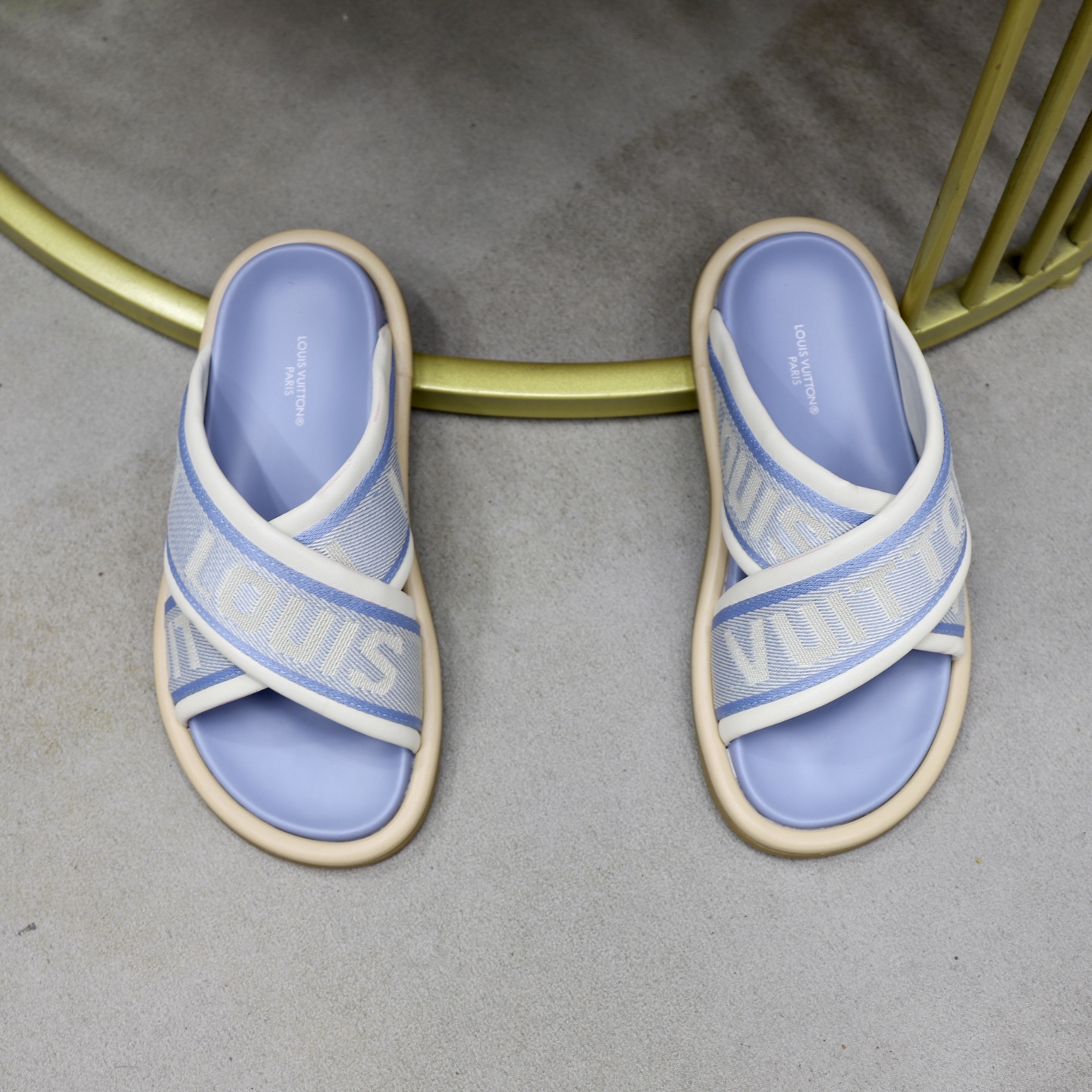 Louis Vuitton Embossed Couple Slides Denim and Woven Upper Sandals 4 i1740240646385 6832 0 2