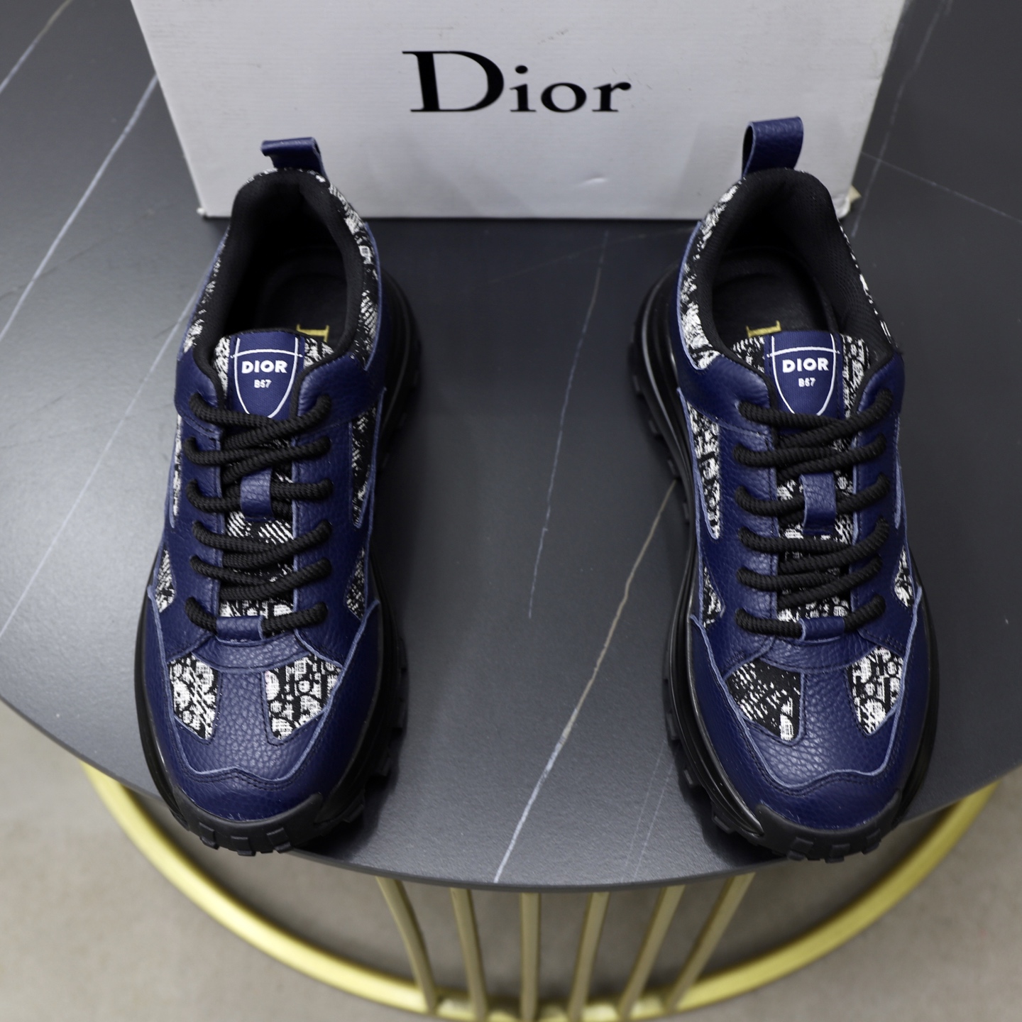 NO:272114,♂♂ Brand Dior DIOR Standard Code 38-44 (45 customized) Grade official website The same model Material original breathable fabric Comfortable and breathable inner Lightweight wear-resistant outsole Style category Men's fashion casual shoes Running Sports shoes Honorable luxury brand elements Top luxury Color real picture color, Dior, dior, sneakers19860909♂♂♂ 品牌迪奥DIOR 标准码38-44（45订做） 等级官网同款 材料原版透气面料 舒适透气内里 轻便耐磨大底 款式类别男士时尚休闲鞋 跑步 运动鞋 尊贵奢侈品大牌元素 顶级奢华 颜色实物图片色,,dior,dior,sneakers,Men's shoes