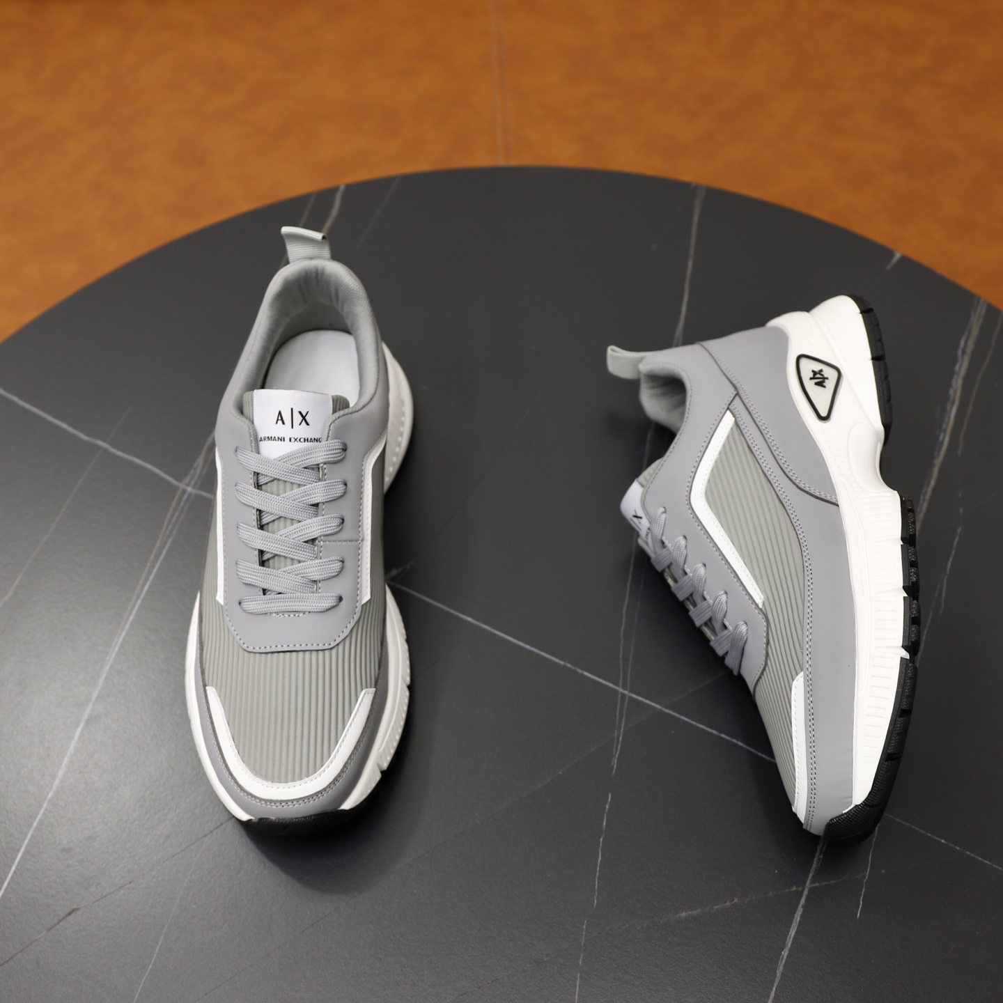 precio de fábrica: Marca: Armani código estándar: 38-44 (45 personalizado) Grado: los mismos modelos