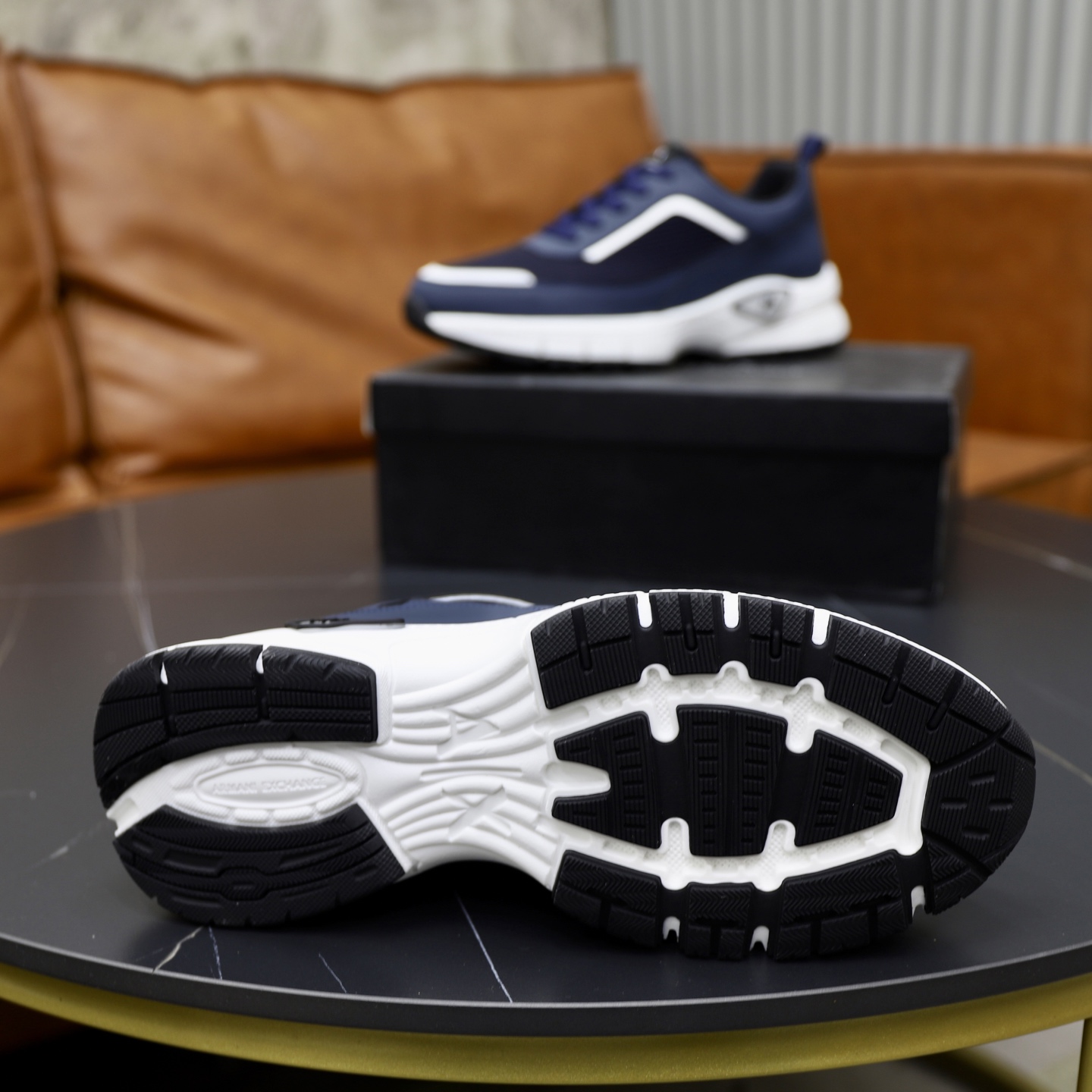 precio de fábrica: Marca: Armani código estándar: 38-44 (45 personalizado) Grado: los mismos modelos