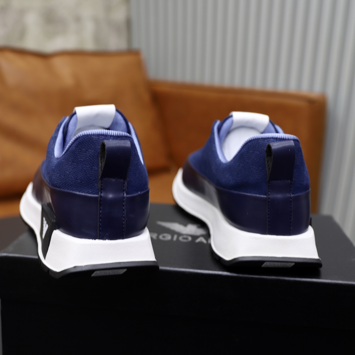 precio de fábrica: Marca: Armani código estándar: 38-44 (45 personalizado) Grado: los mismos modelos