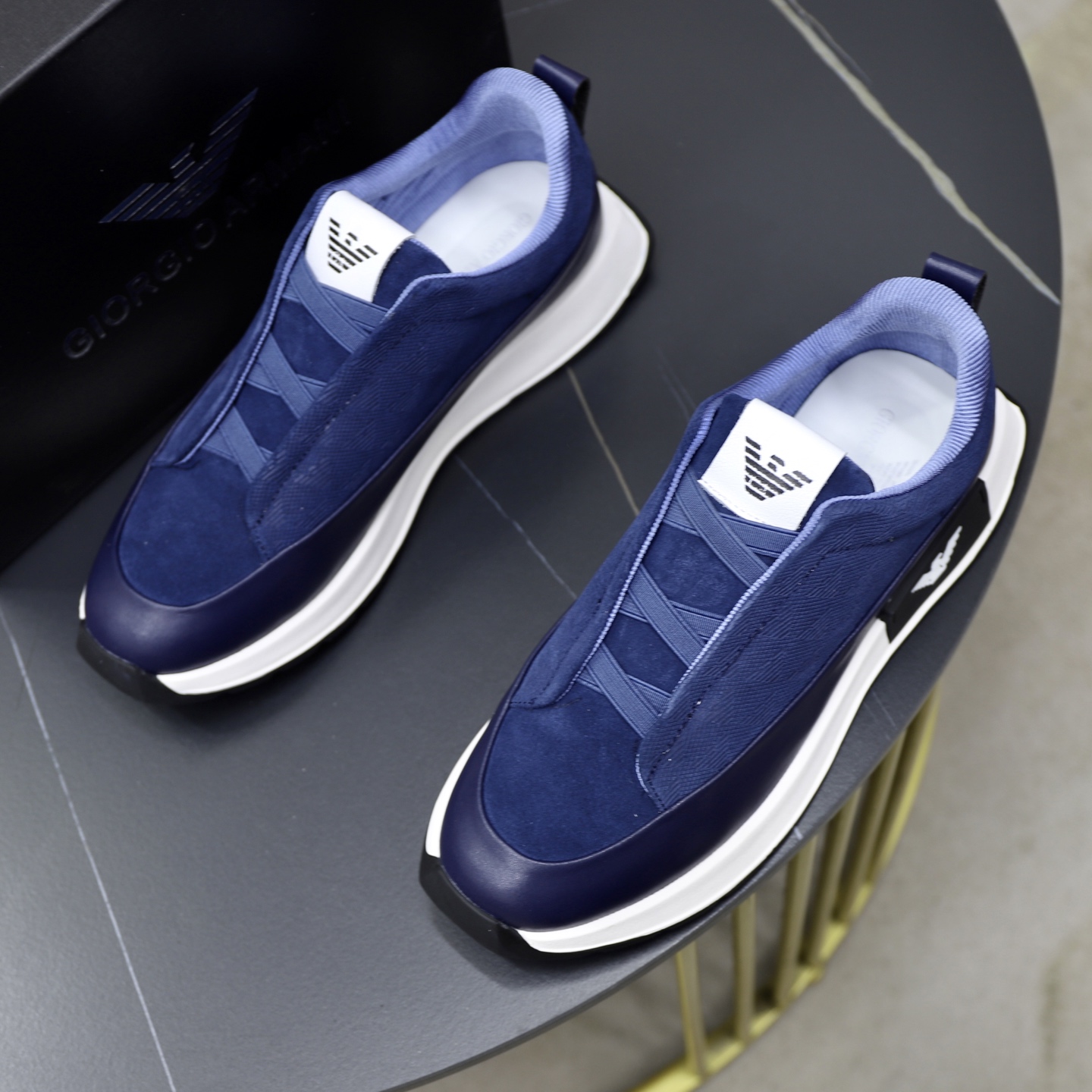 precio de fábrica: Marca: Armani código estándar: 38-44 (45 personalizado) Grado: los mismos modelos