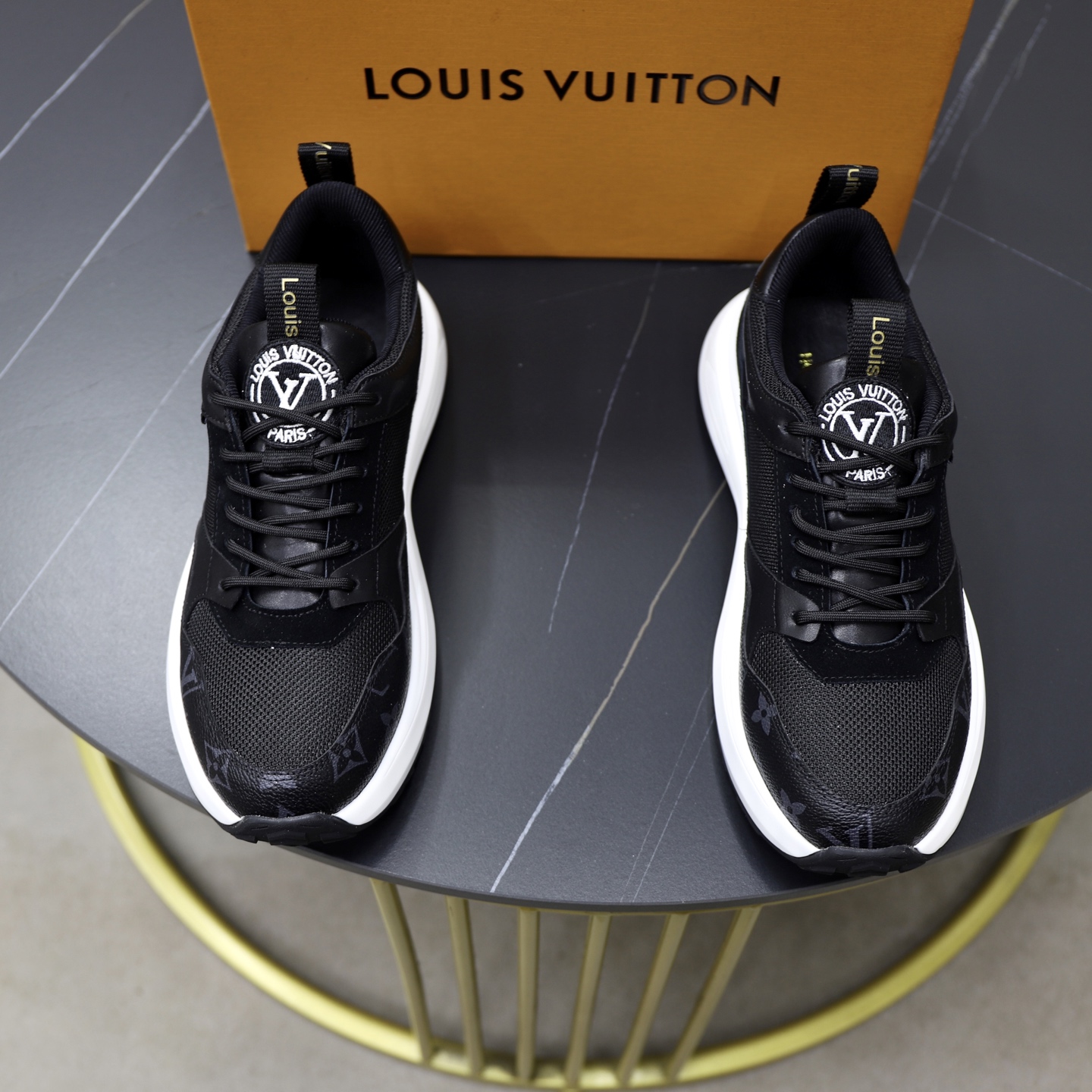 NO:273428,♂♂ Brand LV Louis Vuitton Standard code 38-44 (45 customized) Grade official website same model Material original leather splicing Comfortable sheepskin inner Lightweight wear-resistant outsole Style category Men's fashion casual shoes Sports shoes Prestige luxury brand elements Top luxury Color real picture color,,louis vuitton,louis vuitton,sneakers,sheepskin19860909♂♂♂ 品牌LV路易威登 标准码38-44（45订做） 等级官网同款 材料原版皮料拼接 舒适羊皮内里 轻便耐磨大底 款式类别男士时尚休闲鞋 运动鞋 尊贵奢侈品大牌元素 顶级奢华 颜色实物图片色,,louis vuitton,louis vuitton,sneakers,sheepskin,Men's shoes