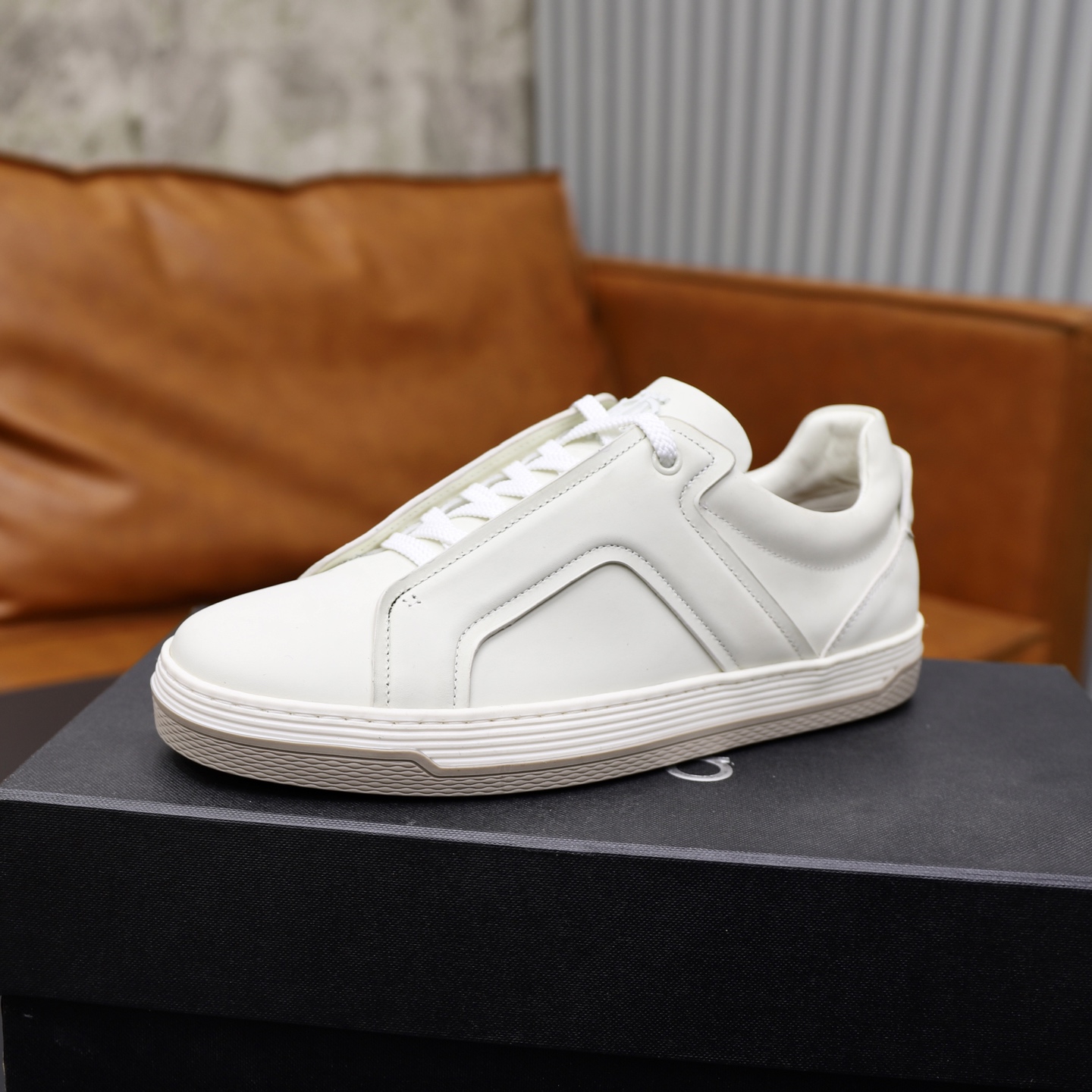 Dunhill Men's White Leather Lace-Up Sneakers - Lightweight & Comfortable 5 i1741710592800 7606 0 3