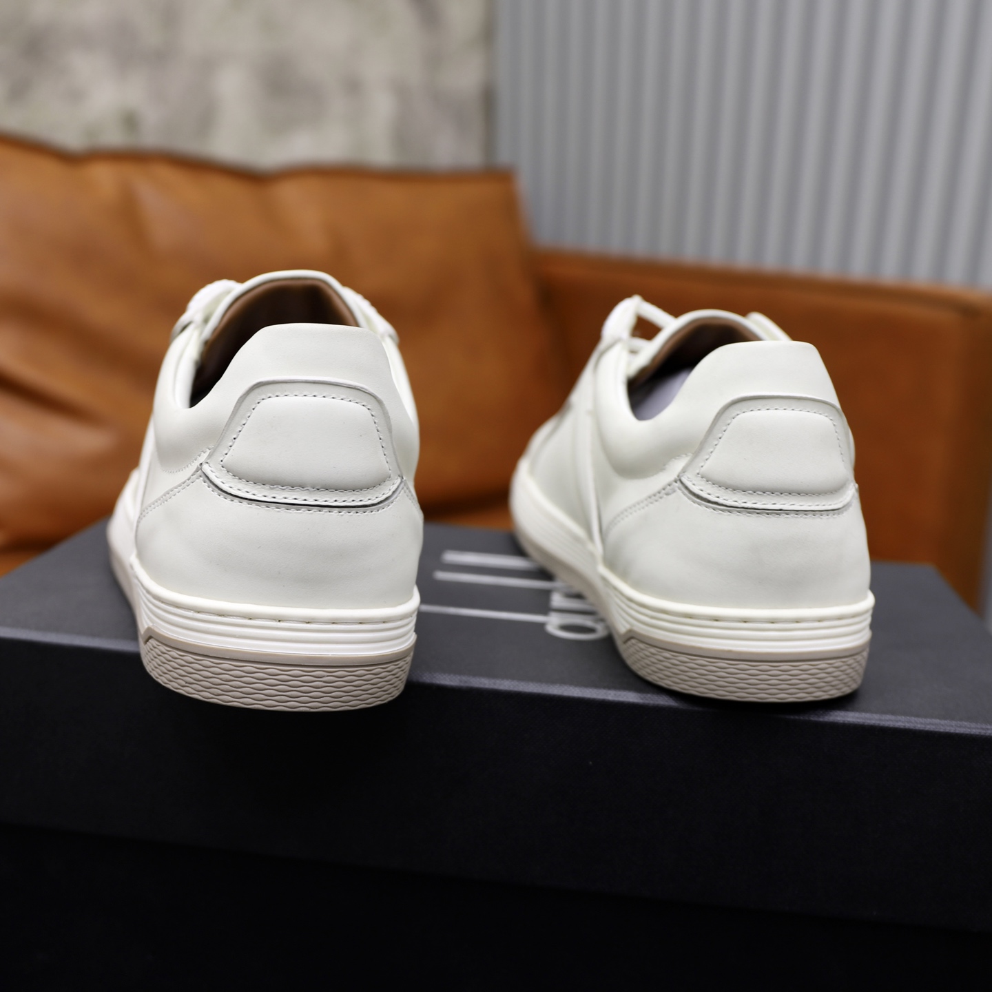Dunhill Men's White Leather Lace-Up Sneakers - Lightweight & Comfortable 6 i1741710593889 2289 0 4