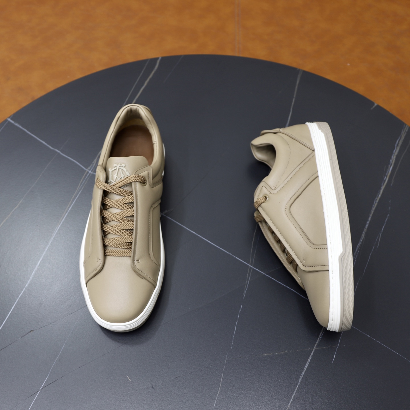 Dunhill Men's Leather Lace-Up Casual Sneakers - Comfortable & Stylish 8 i1741710608452 4223 0 6