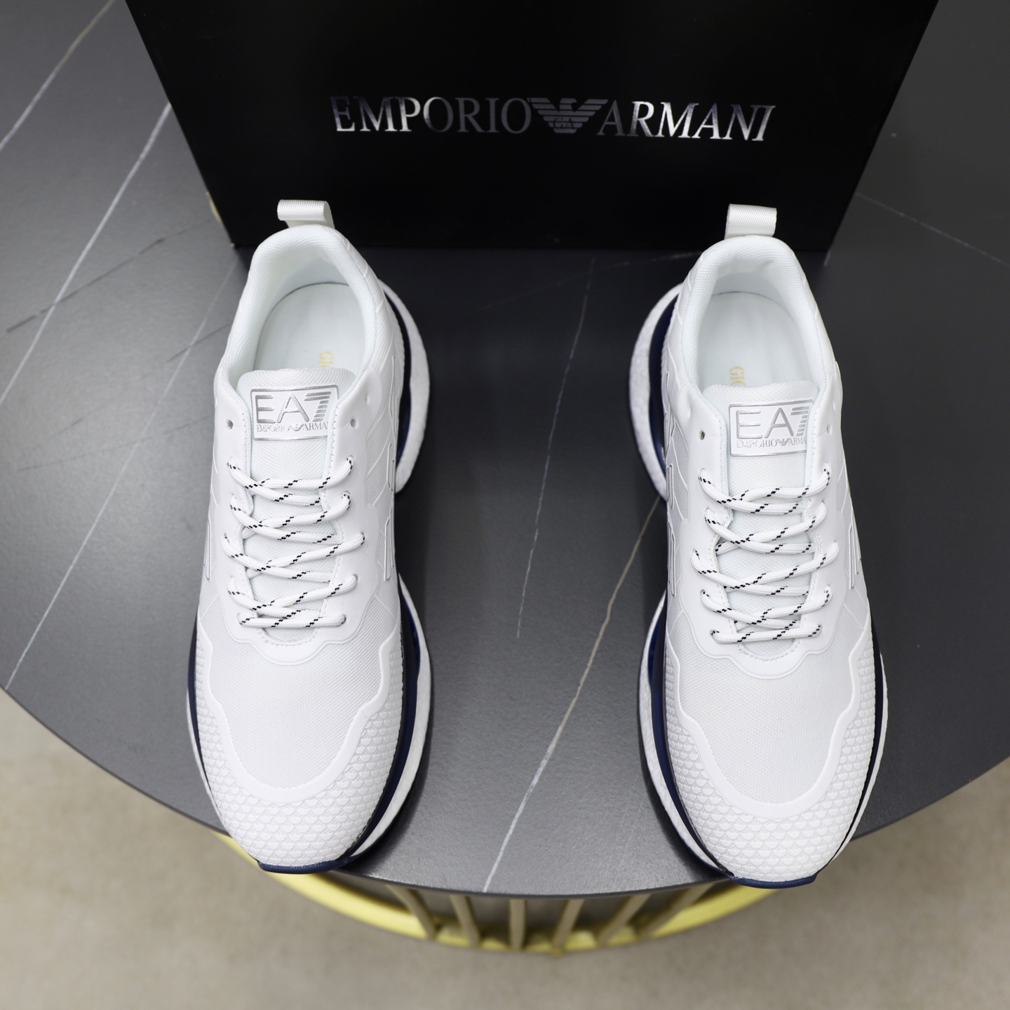Precio de exportación: 251 marca: Armani código estándar: 38-44 grado: el mismo sitio web oficial ma