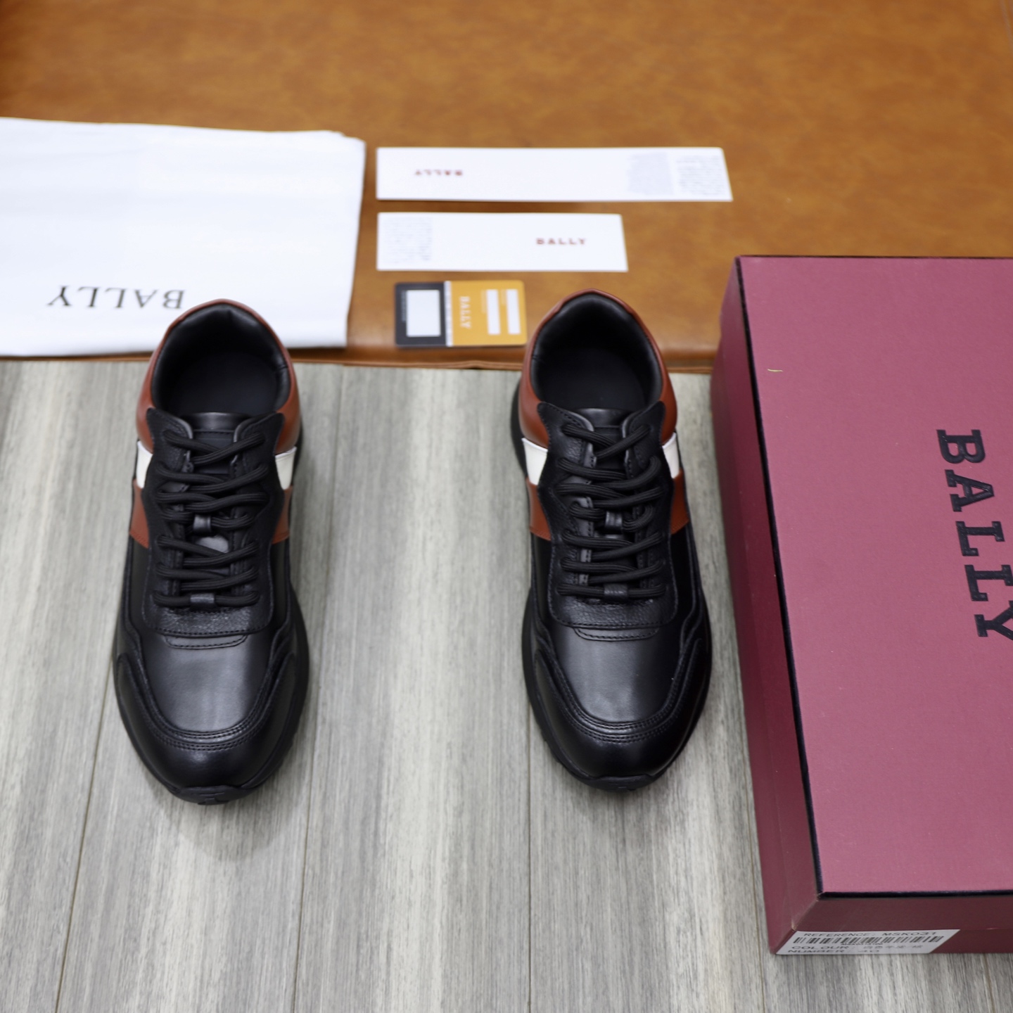 NO:274273,【BALLY】Barley - High-end quality original single - original upper leather - Ultra-light TPU foaming for the sole - Ultra-high quality control, fine workmanship highlighted (high-end, noble, grade) -Size39-44,,bally19860909【BALLY】巴利 -高端品质 原单 -鞋面原版皮 -大底超轻TPU发泡 -超高品控·做工精细凸显(高端·贵气·档次) -Size39-44,,bally,Men's shoes