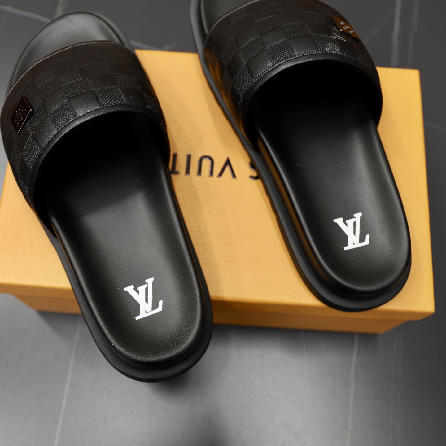 Louis Vuitton Men's Black Leather Damier Pattern Slides Sandals 6 i1742833180568 1328 0 4