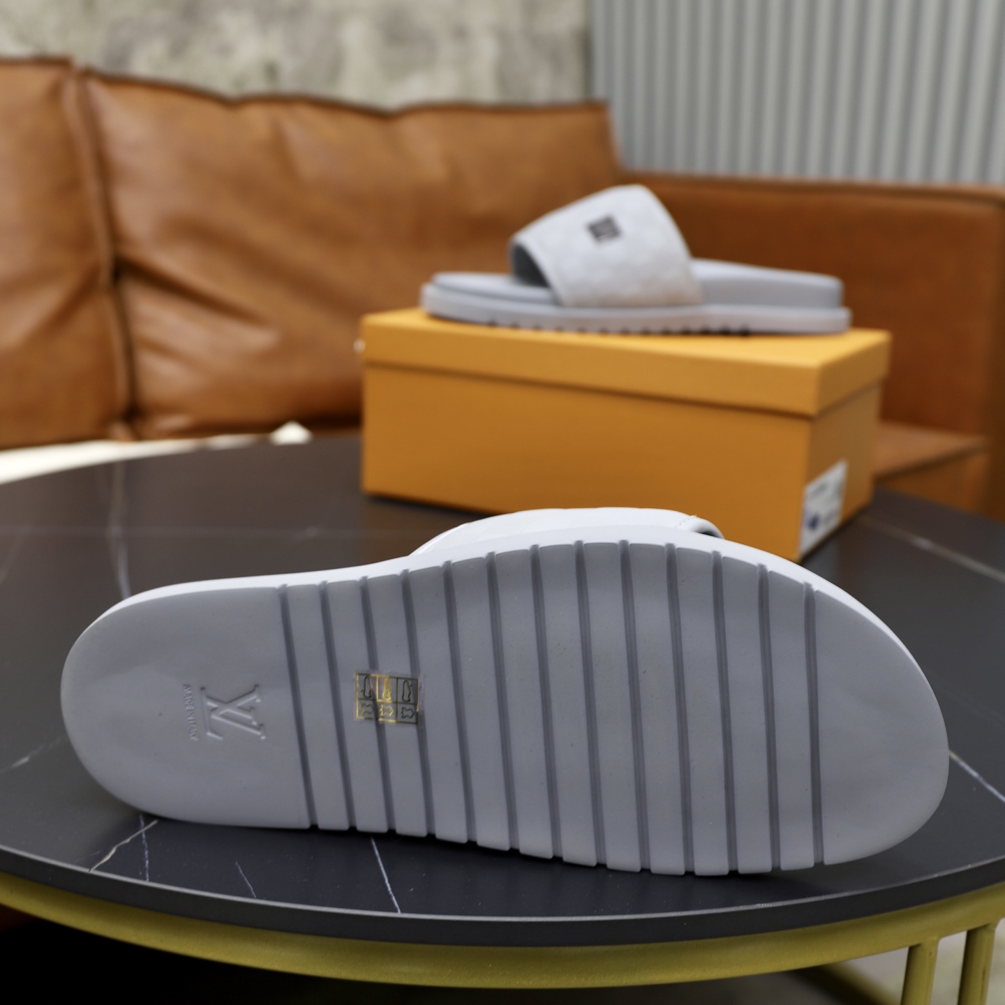 Louis Vuitton Men's Fashionable Gray Slides - Comfortable and Luxurious 10 i1742833194850 1712 0 8