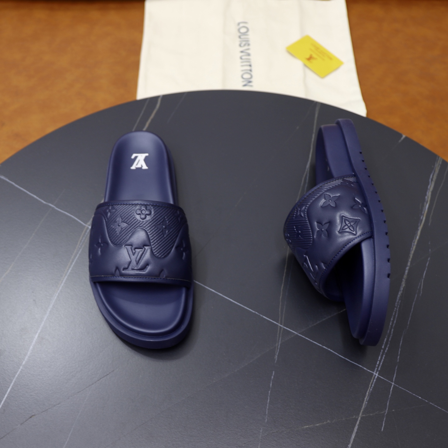Louis Vuitton Men's Blue Leather Slide Sandal Comfortable & Lightweight 8 i1742833249104 709 0 6