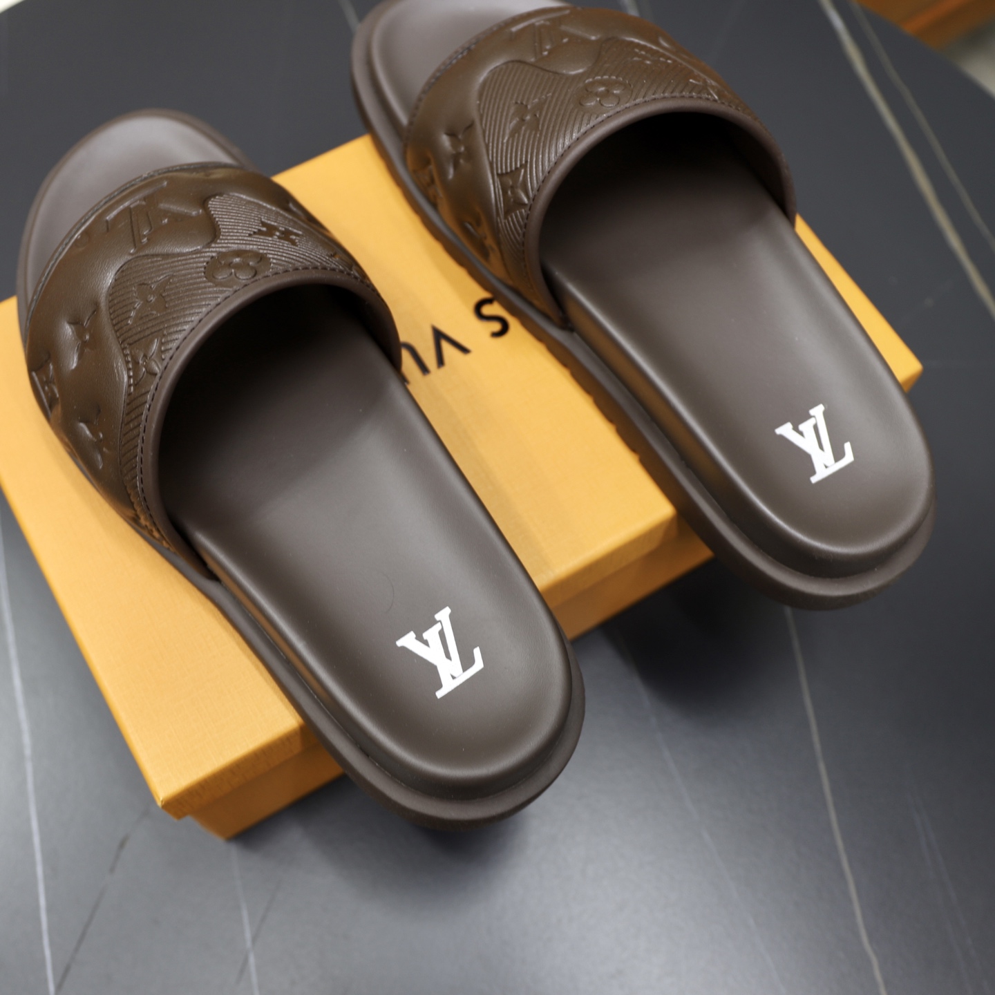 Louis Vuitton Men's Brown Leather Slide Sandals, Size 38-44 6 i1742833263034 6258 0 4