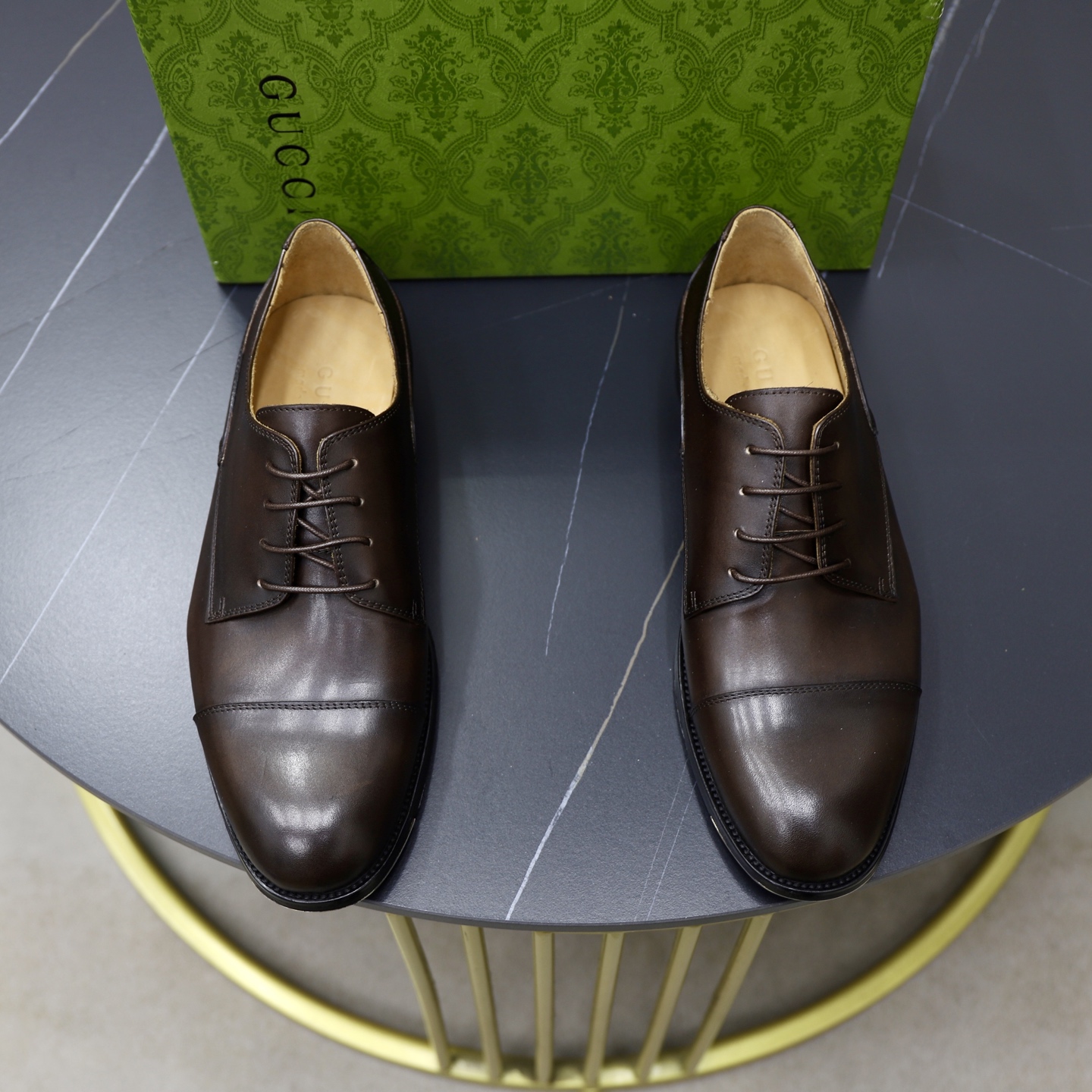 NO:275632,♂♂Niuli Brand Guqi GuCCI Standard Code Men's Code 39-44 (45 can be customized) Grade official website The same original single quality Material original cowhide surface Comfort cowhide inner original outsole Style category Men's fashionable casual leather shoes Prestige brand luxury elements Top luxury Color real picture color, gucci, cowhide19860909♂♂♂牛里 品牌古奇GuCCI 标准码男码39-44（45可以定做） 等级官网同款 原单品质 材料原版牛皮面 舒适牛皮内里 原版大底 款式类别男士时尚休闲皮鞋 尊贵的大牌奢侈品元素顶级奢华 颜色实物图片颜色,,gucci,cowhide,Men's shoes