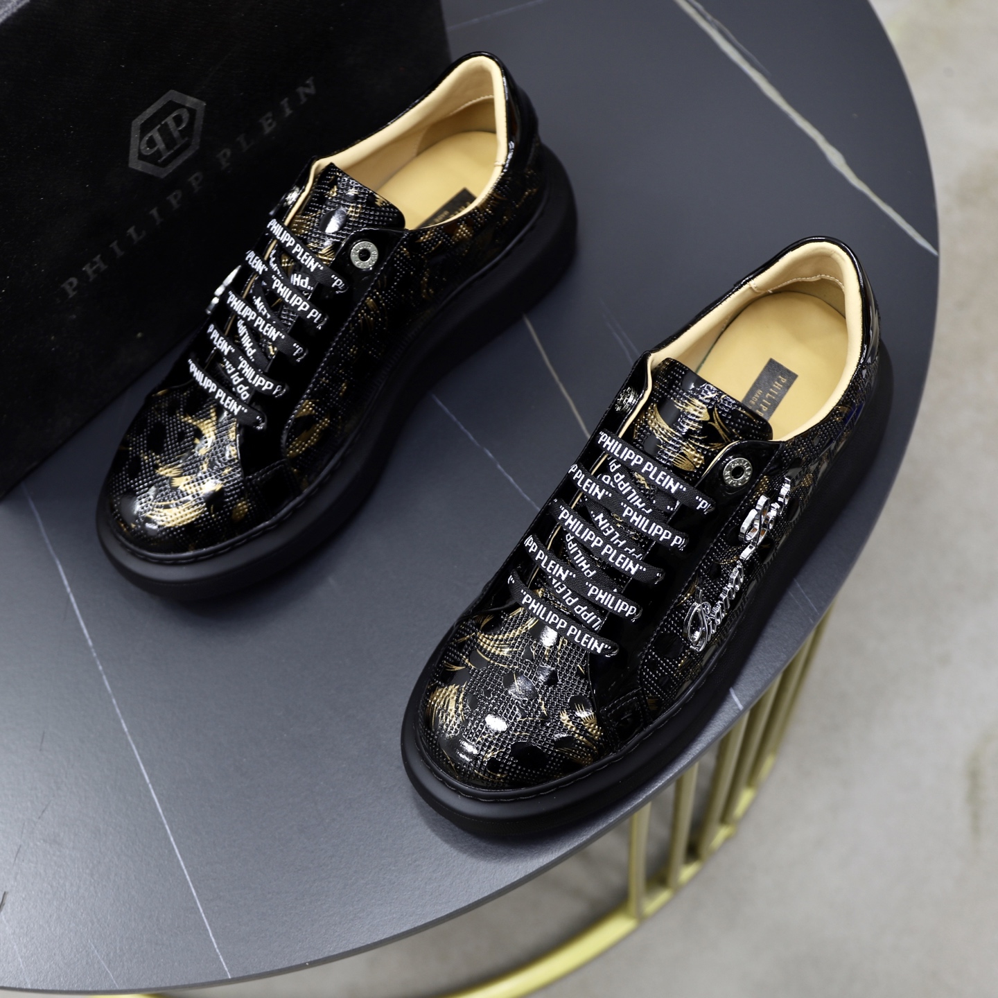 Philipp Plein Men's Black Leather Sneakers with Gold Pattern, Size 38-44 3 i1743609904311 3148 0 1
