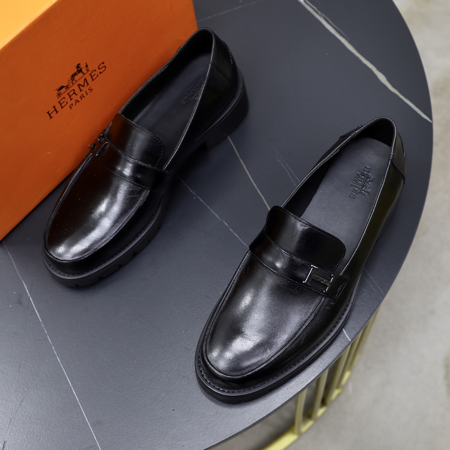 Hermes Men's Black Leather Loafers, Fashionable and Comfortable Shoes 3 i1744473771604 2567 0 1