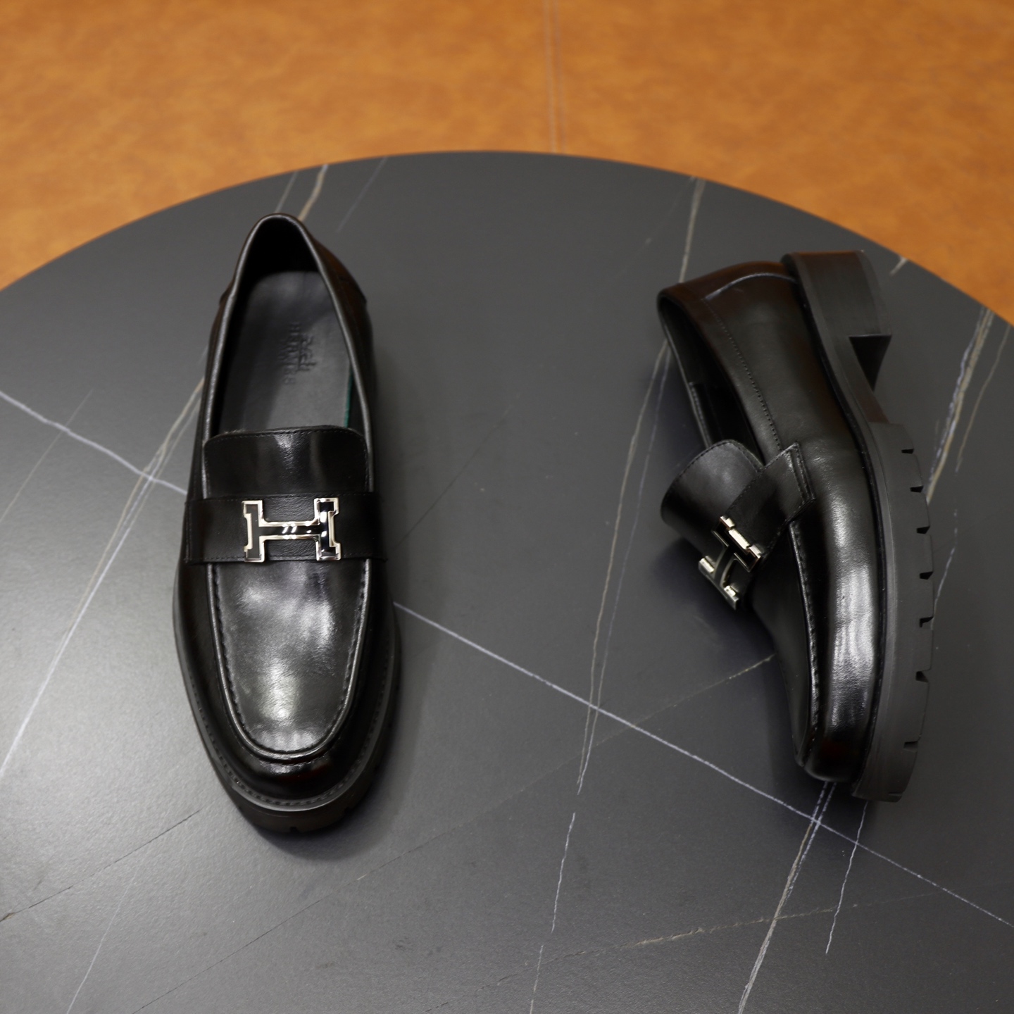 Hermes Men's Leather Loafers with Silver H Buckle - Classic Style 8 i1744473826853 7620 0 6