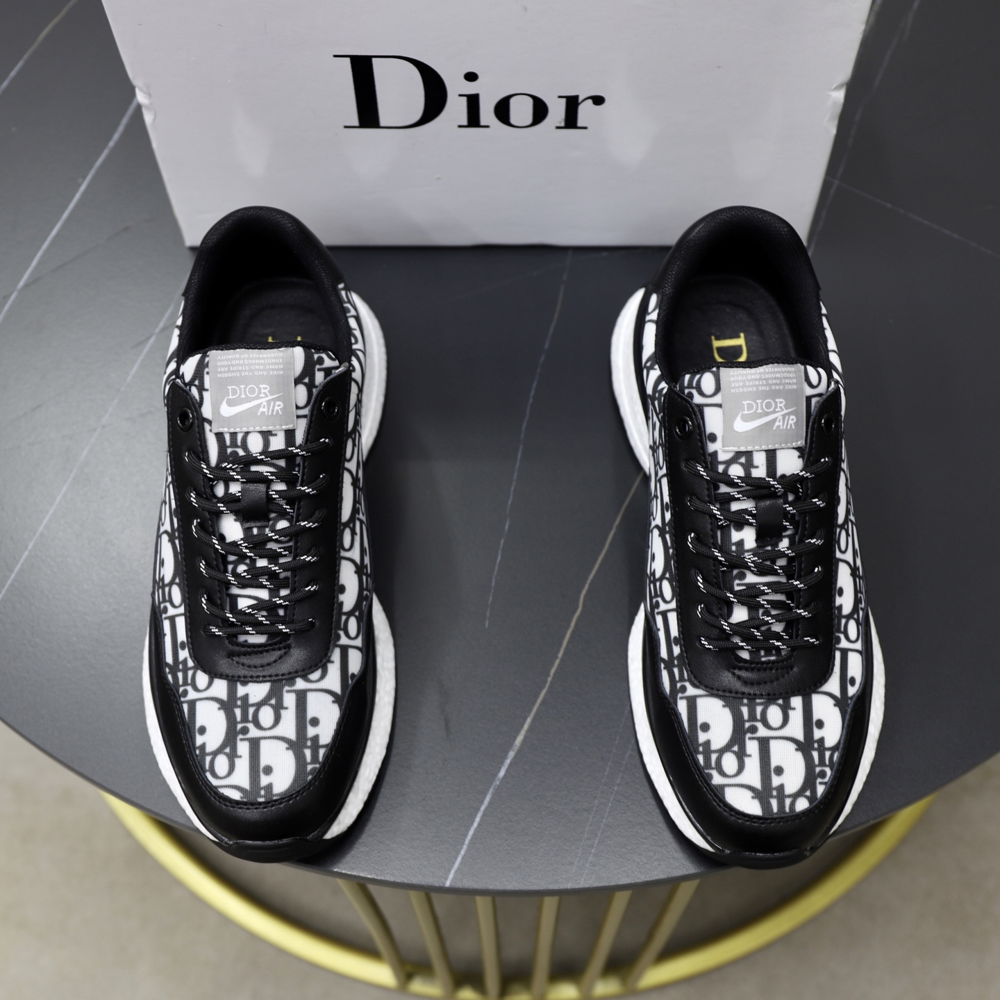 NO:277718,♂♂ Brand Dior DIOR Standard Code 38-44 (45 customized) Grade official website same style Material original leather splicing brand cloth Comfortable and breathable inner Lightweight wear-resistant sports sole Style category Men's fashion casual shoes Running Sports shoes Honorable luxury brand elements Top luxury Color real picture color, Dior, dior, sneakers19860909♂♂♂ 品牌迪奥DIOR 标准码38-44（45订做） 等级官网同款 材料原版皮料拼接品牌布匹 舒适透气内里 轻便耐磨运动大底 款式类别男士时尚休闲鞋 跑步 运动鞋 尊贵奢侈品大牌元素 顶级奢华 颜色实物图片色,,dior,dior,sneakers,Men's shoes