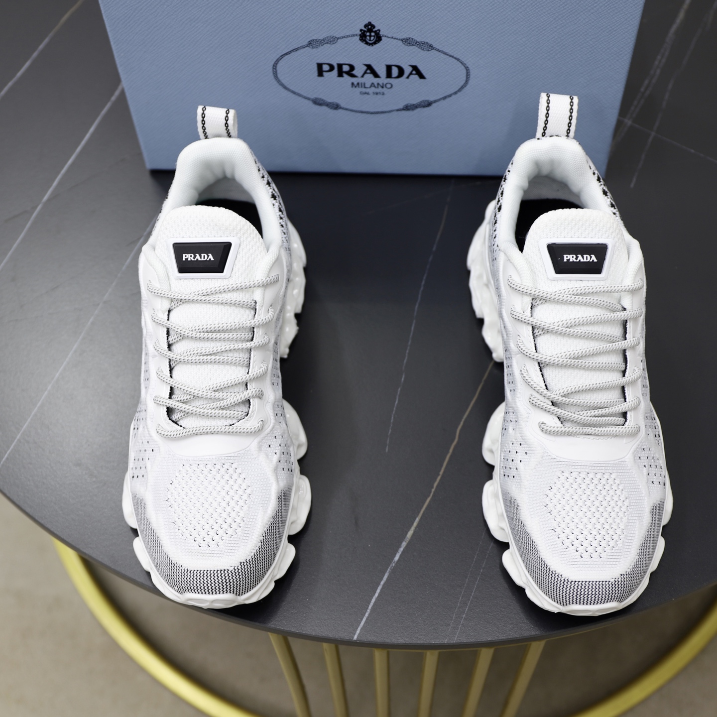 NO:277728,♂♂ Brand Prada PRADA Standard Code 38-44 (45 customized) Grade official website same style Material original leather splicing brand cloth Comfortable and breathable inner Lightweight wear-resistant sports sole Style category Men's fashion casual shoes Running Sports shoes Honorable luxury brand elements Top luxury Color real picture color, Prada, prada, sneakers19860909♂♂♂ 品牌普拉达PRADA 标准码38-44（45订做） 等级官网同款 材料原版皮料拼接品牌布匹 舒适透气内里 轻便耐磨运动大底 款式类别男士时尚休闲鞋 跑步 运动鞋 尊贵奢侈品大牌元素 顶级奢华 颜色实物图片色,,prada,prada,sneakers,Men's shoes