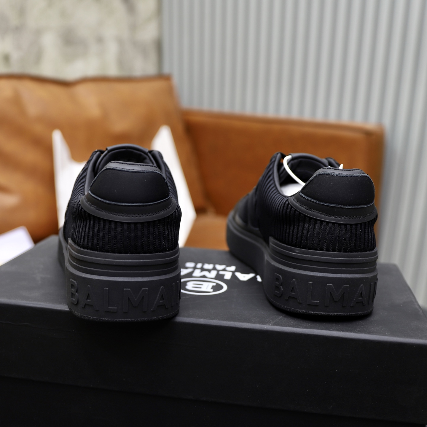 Balmain Men's Black Leather Slip-On Sneakers - Stylish and Comfortable 6 i1744733608687 850 0 4