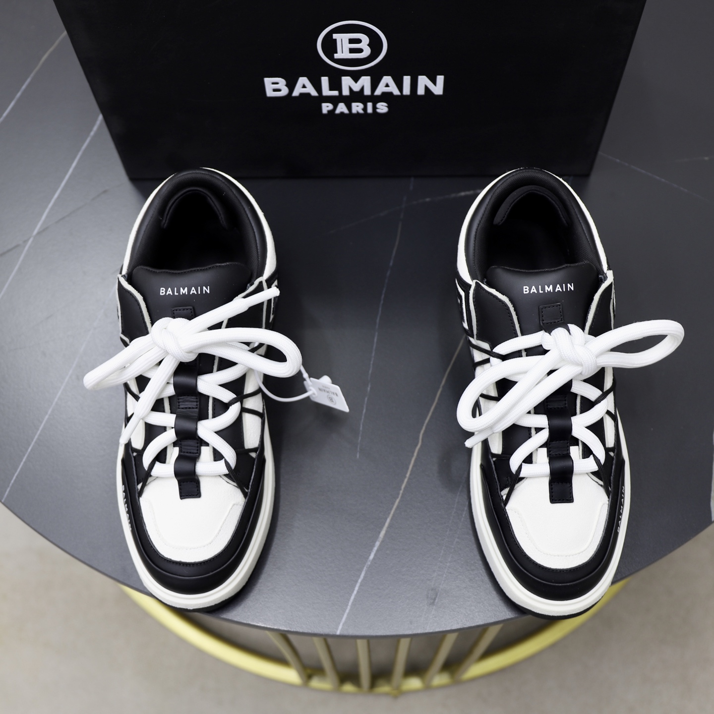 Balmain Men's Leather Embossed Slip-On Sneakers - Comfortable & Stylish 2 i1744733665952 586 0 0