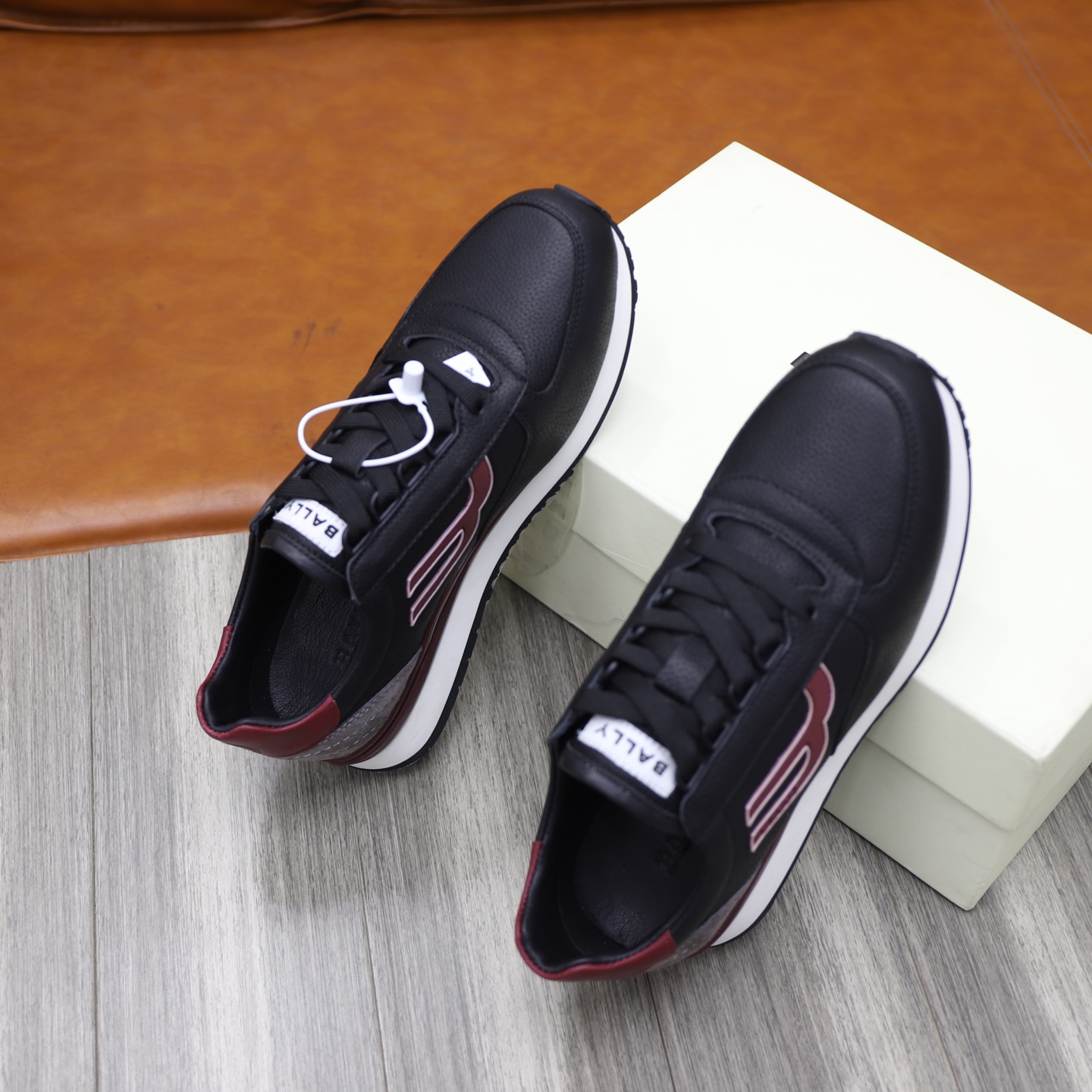 Bally Classic Leather Sneakers for Men - Comfortable & Durable 10 i1744820380194 522 0 8