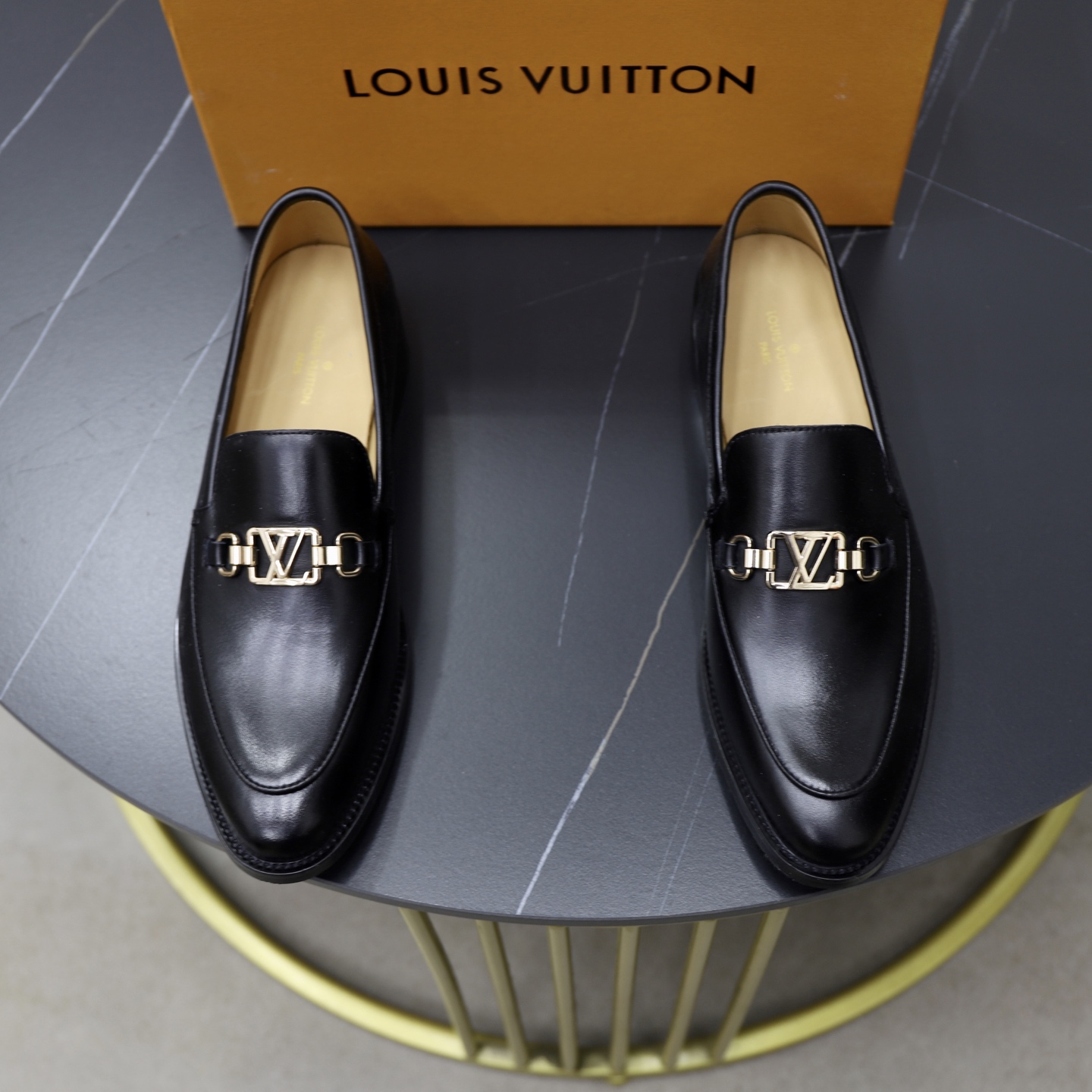Louis Vuitton Classic Leather Loafers - Business Casual Slip-Ons 2 i1745510837713 3908 0 0