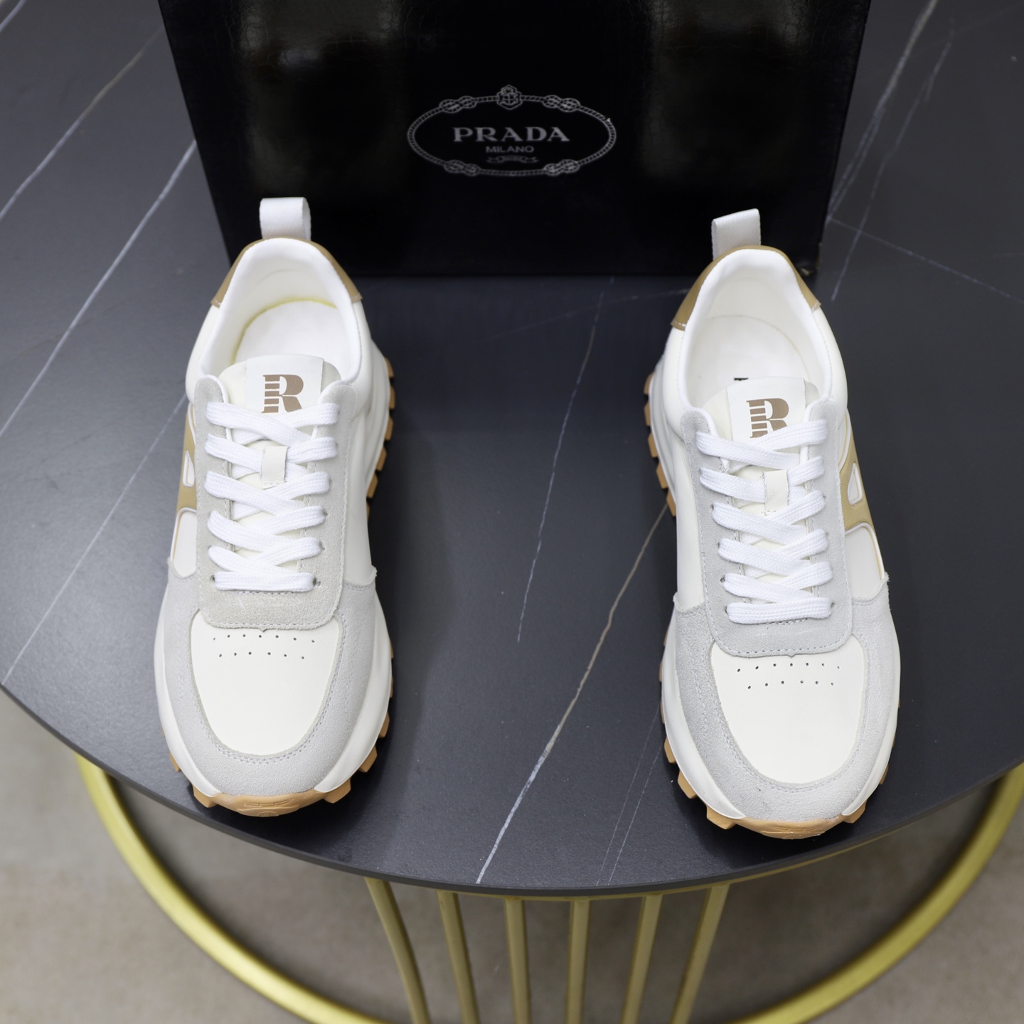 NO:283491,♂♂ Brand Prada PRADA Standard Code 38-44 (45 customized) Grade official website The same model Material original material splicing Comfortable and breathable inner Lightweight wear-resistant sports sole Style category Men's fashion casual shoes Running Sports shoes Honorable luxury brand elements Top luxury Color real picture color, Prada, prada, sneakers19860909♂♂♂ 品牌普拉达PRADA 标准码38-44（45订做） 等级官网同款 材料原版材料拼接 舒适透气内里 轻便耐磨运动大底 款式类别男士时尚休闲鞋 跑步 运动鞋 尊贵奢侈品大牌元素 顶级奢华 颜色实物图片色,,prada,prada,sneakers,Men's shoes