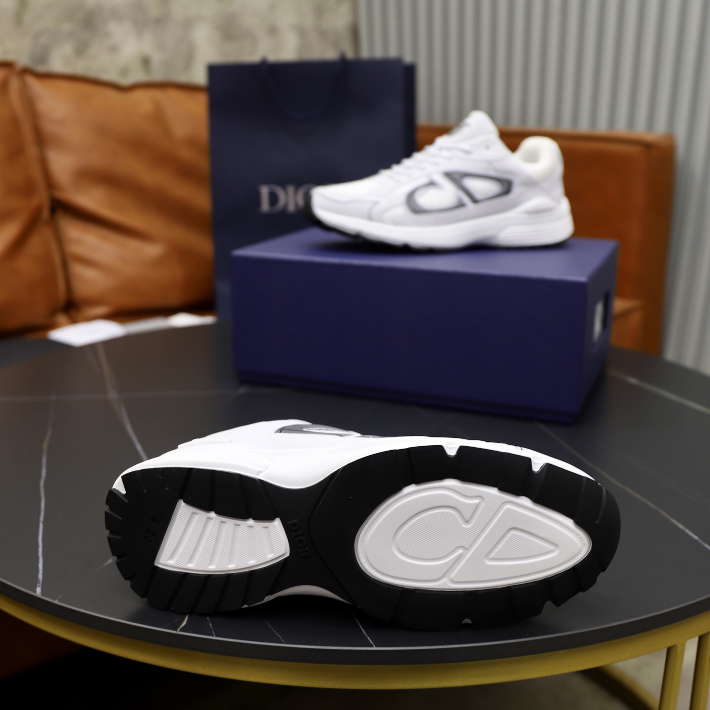 Dior B30 White Mesh & Technical Fabric Sneakers with Reflective Details 10 i1746548225420 1989 0 8