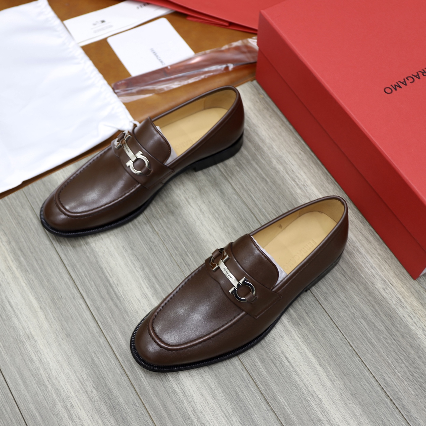 Salvatore Ferragamo Men's Leather Loafers with Gancini Ornament 4 i1746720973062 9524 0 2