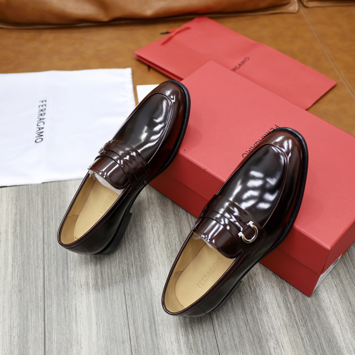 Ferragamo Men's Leather Loafers with Gancini Buckle - Classic & Modern Style 9 i1746721122857 5970 0 7