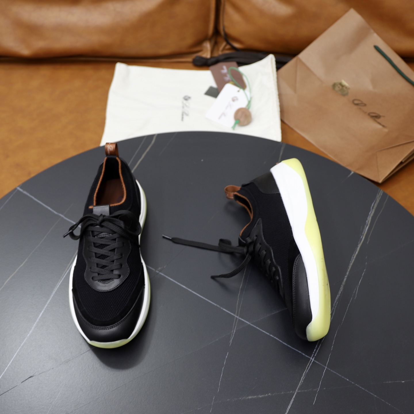 ：330Loropiana  LPsize ；38-44 「45.46 custom」 Piel de vaca acolchada pie realmente especialmente bueno