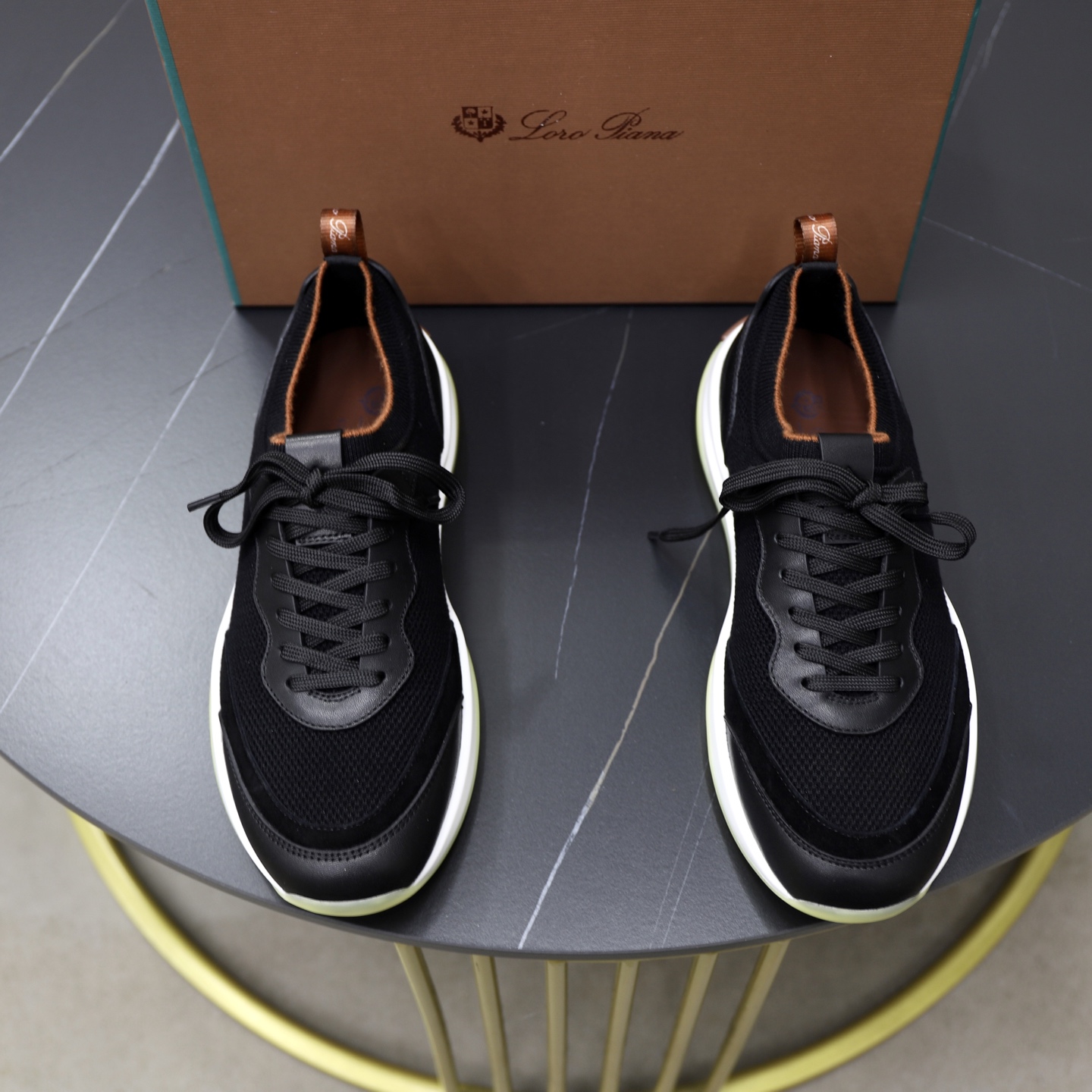 ：330Loropiana  LPsize ；38-44 「45.46 custom」 Piel de vaca acolchada pie realmente especialmente bueno