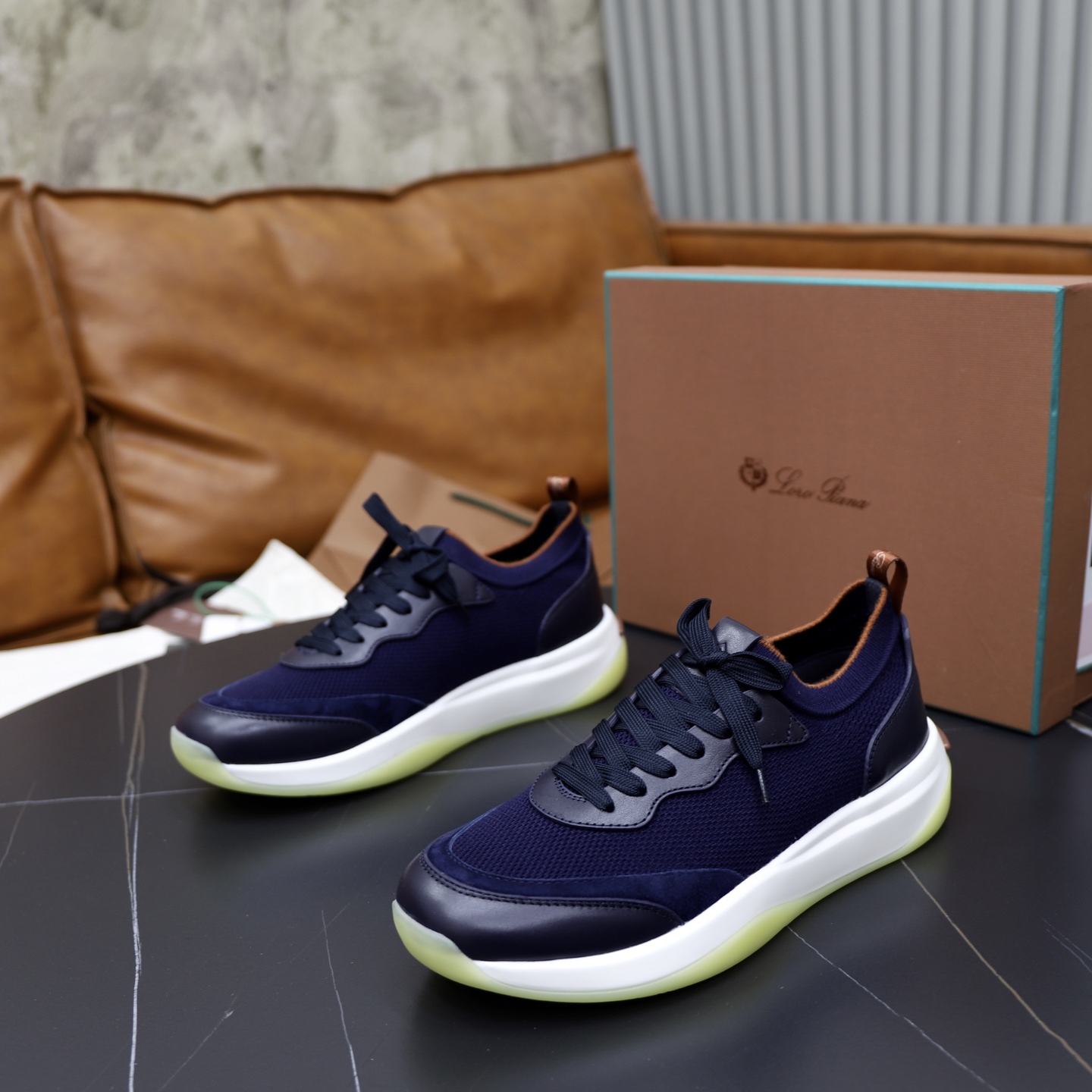 ：330Loropiana  LPsize ；38-44 「45.46 custom」 Piel de vaca acolchada pie realmente especialmente bueno