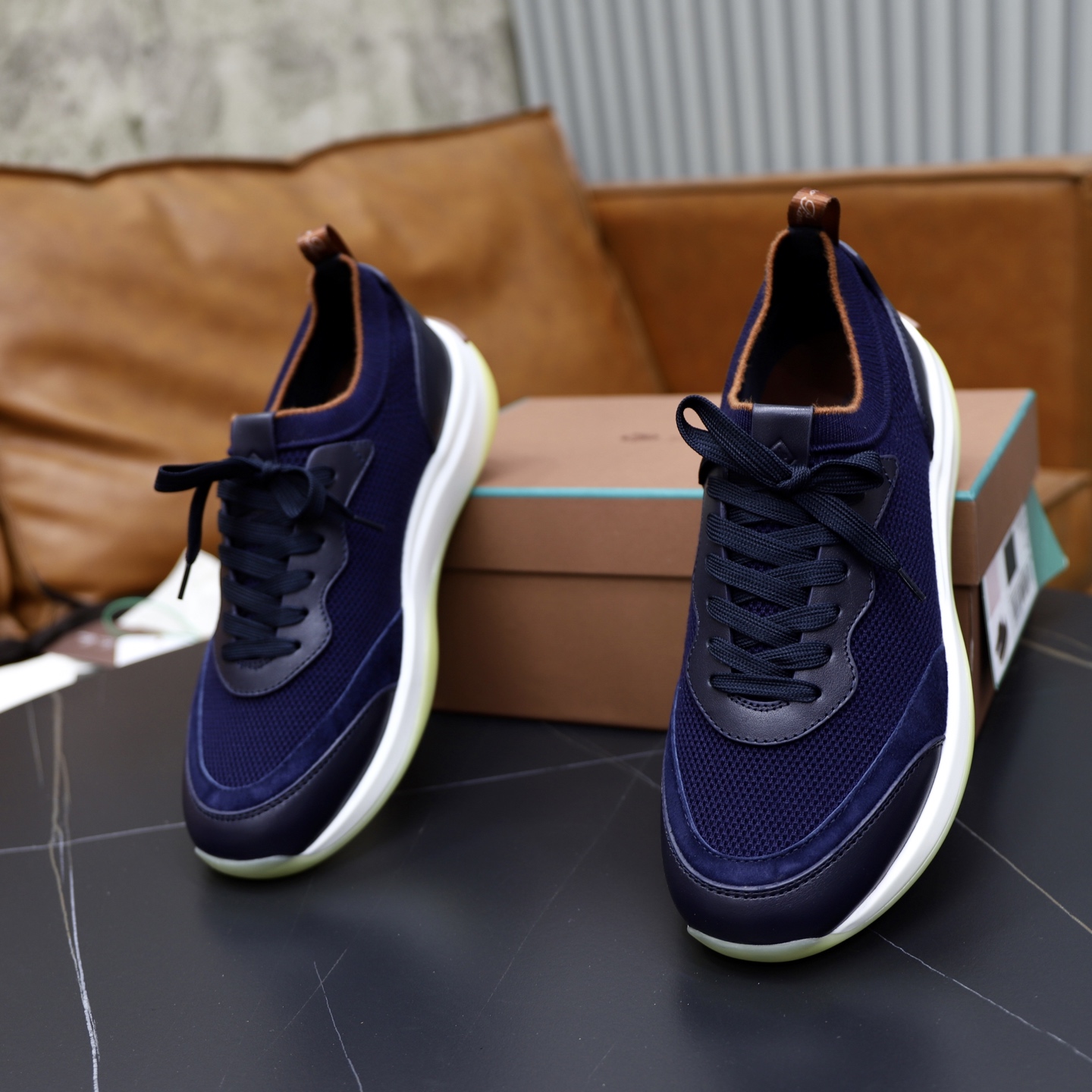 ：330Loropiana  LPsize ；38-44 「45.46 custom」 Piel de vaca acolchada pie realmente especialmente bueno
