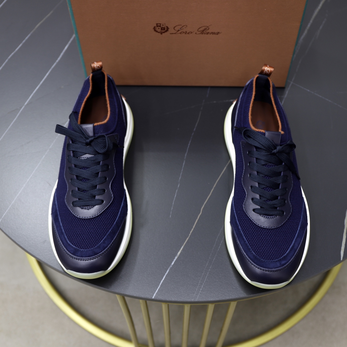 ：330Loropiana  LPsize ；38-44 「45.46 custom」 Piel de vaca acolchada pie realmente especialmente bueno