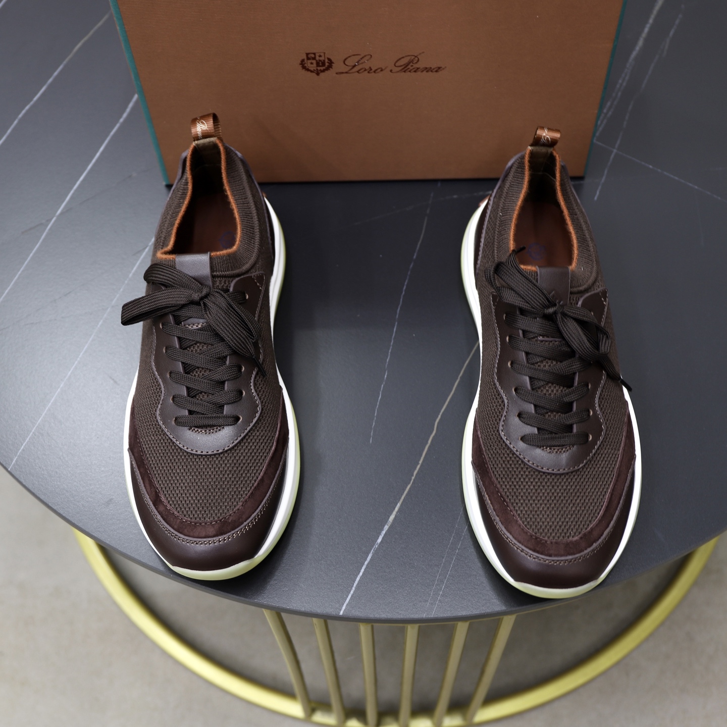 ：330Loropiana  LPsize ；38-44 「45.46 custom」 Piel de vaca acolchada pie realmente especialmente bueno
