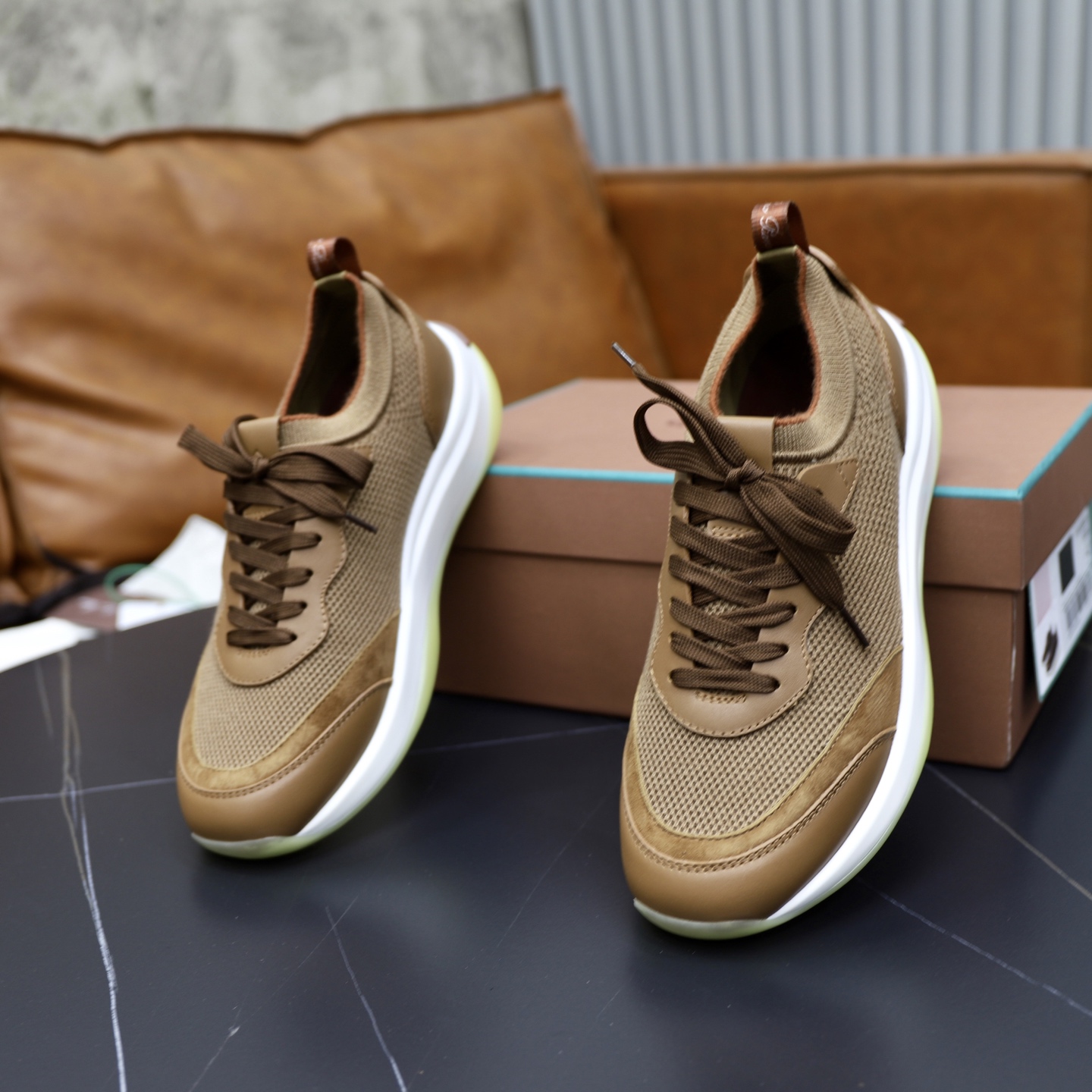 ：330Loropiana  LPsize ；38-44 「45.46 custom」 Piel de vaca acolchada pie realmente especialmente bueno
