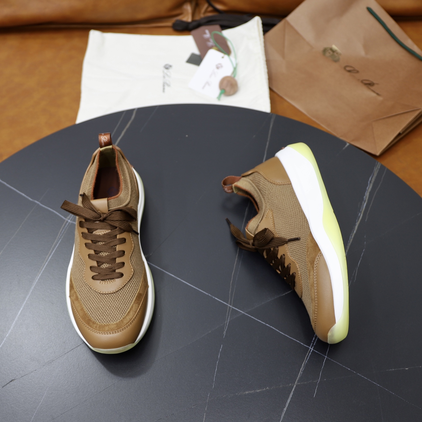 ：330Loropiana  LPsize ；38-44 「45.46 custom」 Piel de vaca acolchada pie realmente especialmente bueno