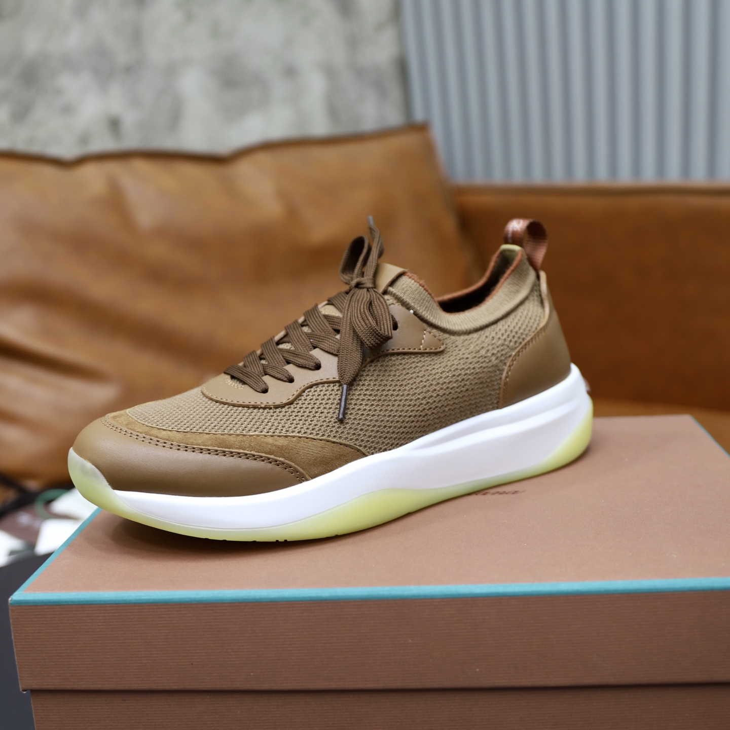 ：330Loropiana  LPsize ；38-44 「45.46 custom」 Piel de vaca acolchada pie realmente especialmente bueno