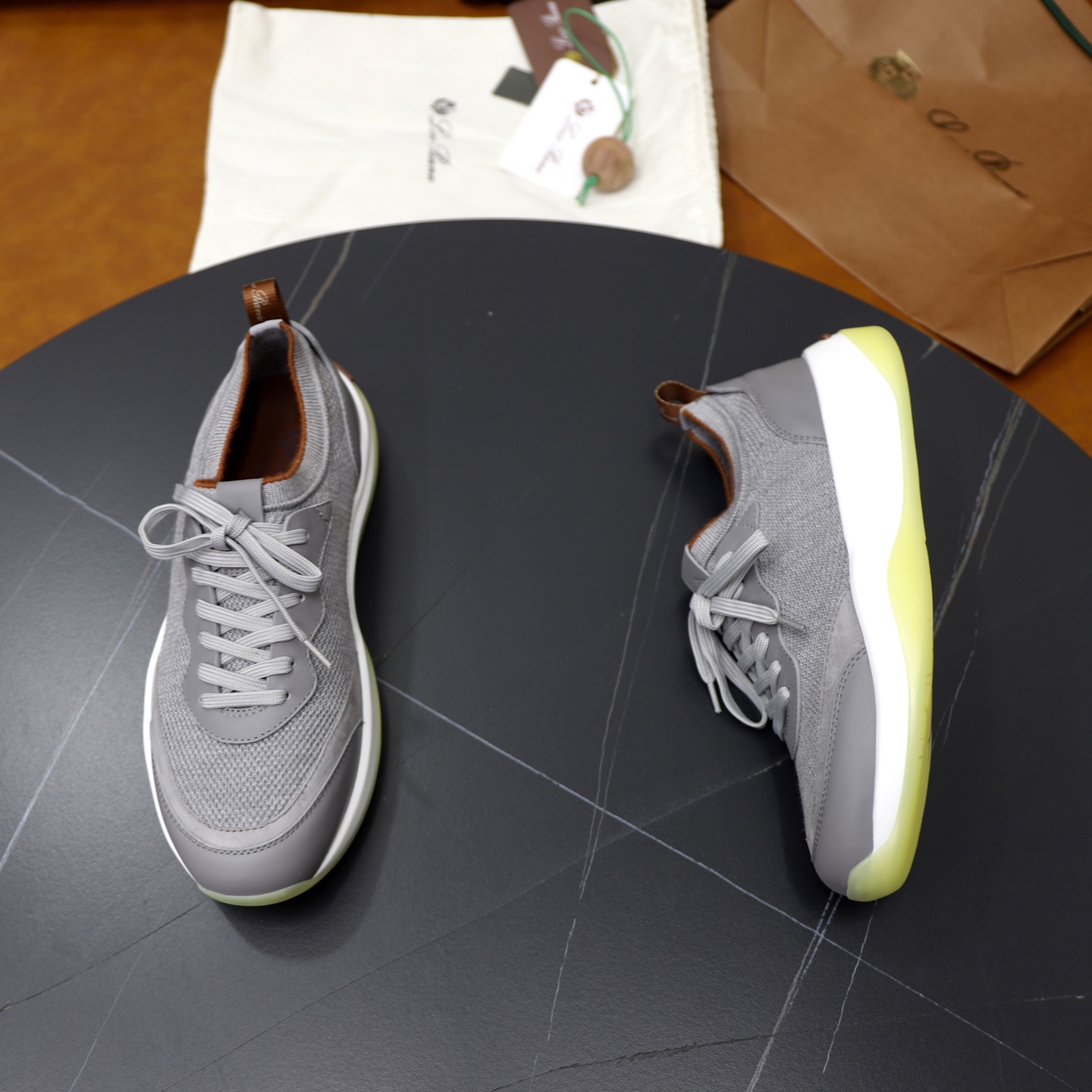 ：330Loropiana  LPsize ；38-44 「45.46 custom」 Piel de vaca acolchada pie realmente especialmente bueno
