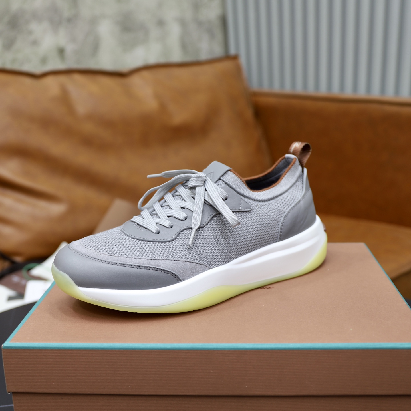 ：330Loropiana  LPsize ；38-44 「45.46 custom」 Piel de vaca acolchada pie realmente especialmente bueno