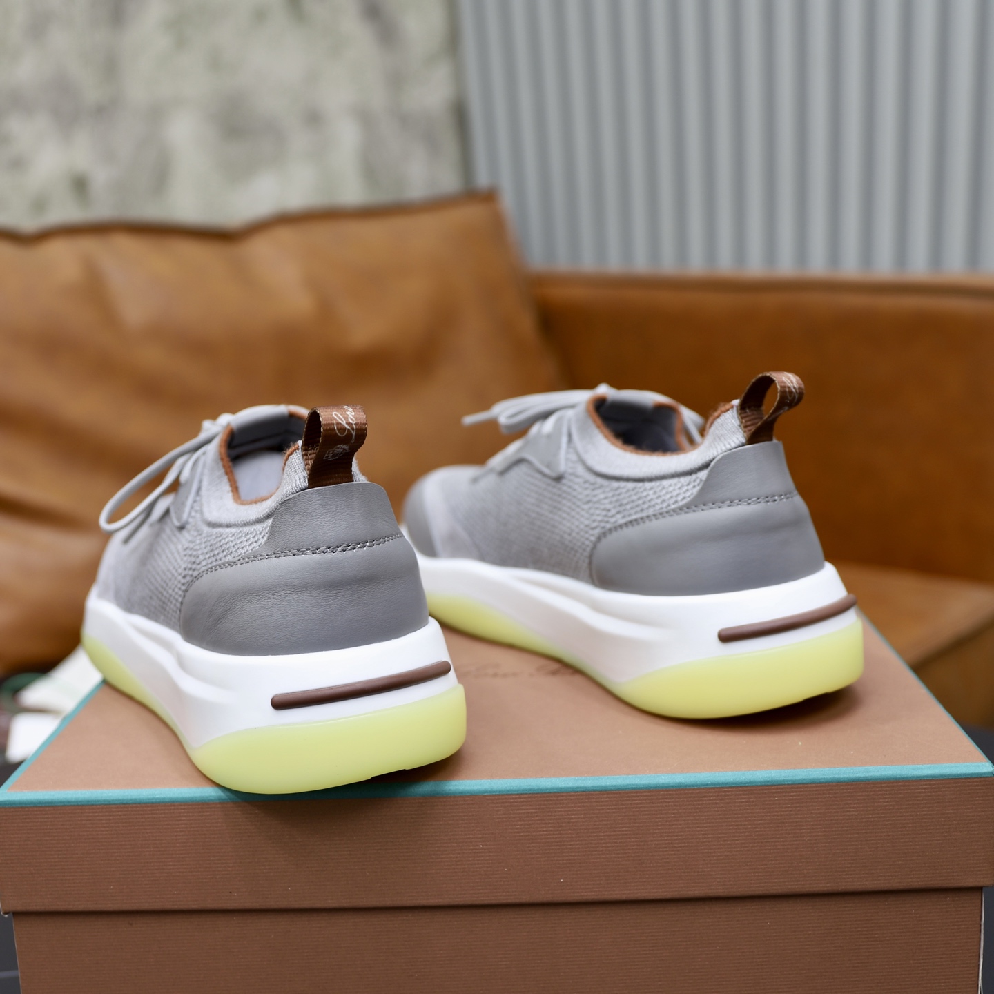 ：330Loropiana  LPsize ；38-44 「45.46 custom」 Piel de vaca acolchada pie realmente especialmente bueno
