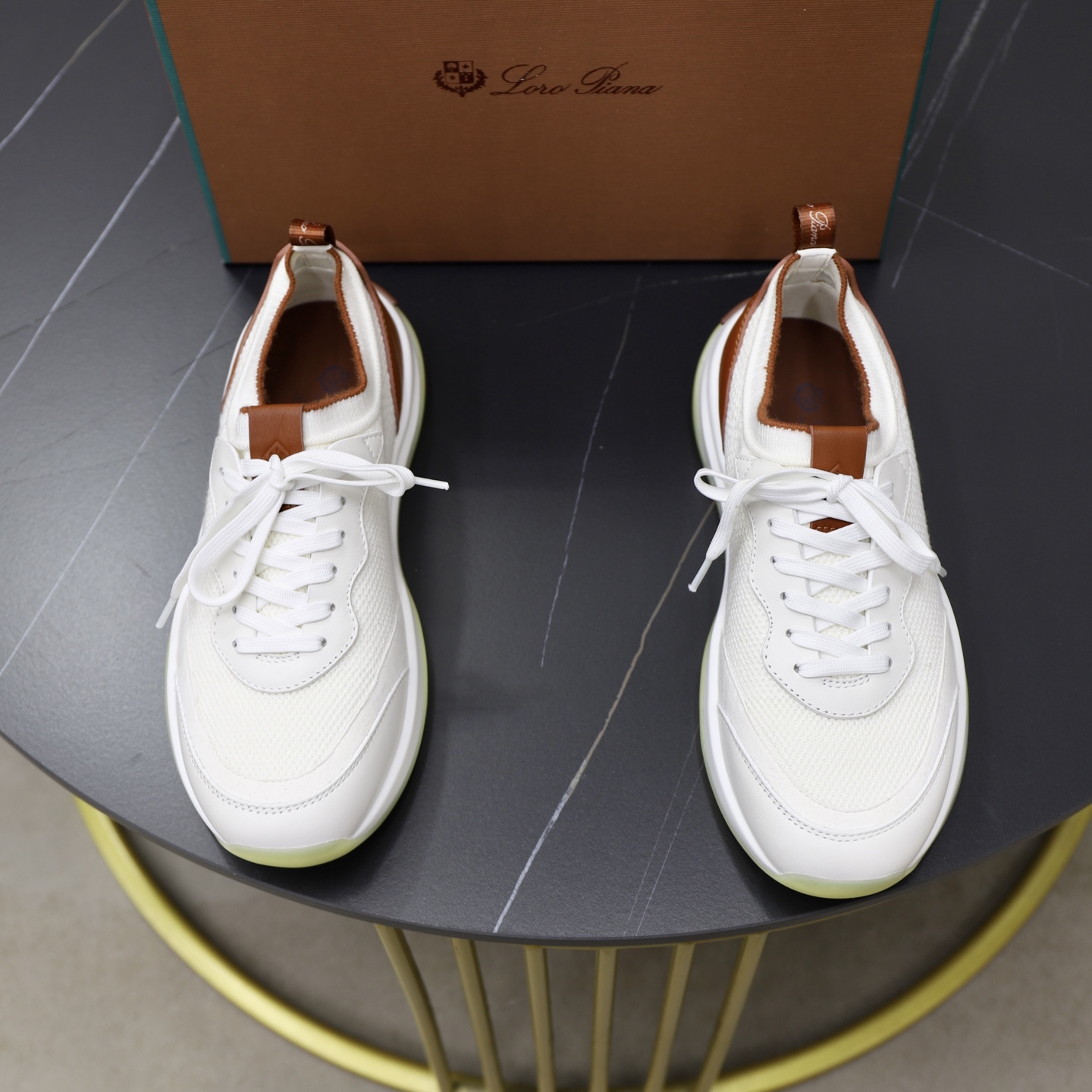 ：330Loropiana  LPsize ；38-44 「45.46 custom」 Piel de vaca acolchada pie realmente especialmente bueno