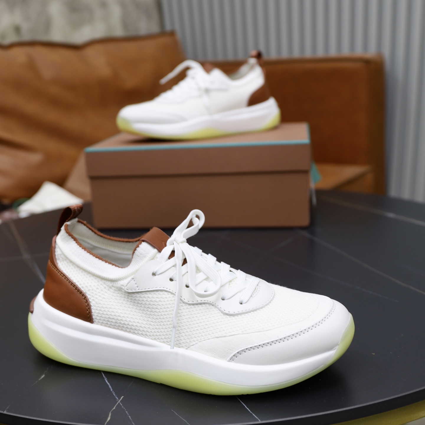 ：330Loropiana  LPsize ；38-44 「45.46 custom」 Piel de vaca acolchada pie realmente especialmente bueno