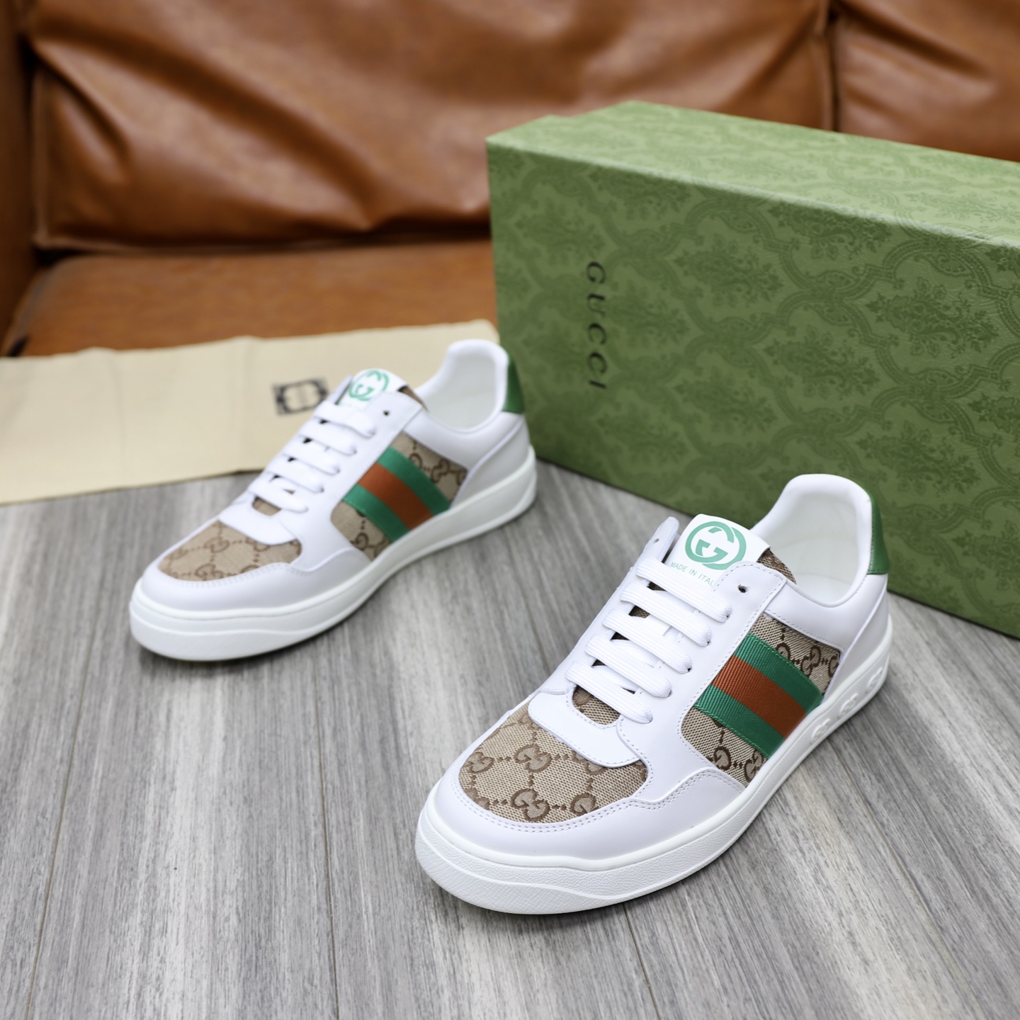 Gucci Men's Leather Sneakers with Iconic GG Supreme Canvas Detail 6 i1746894442907 5807 0 4